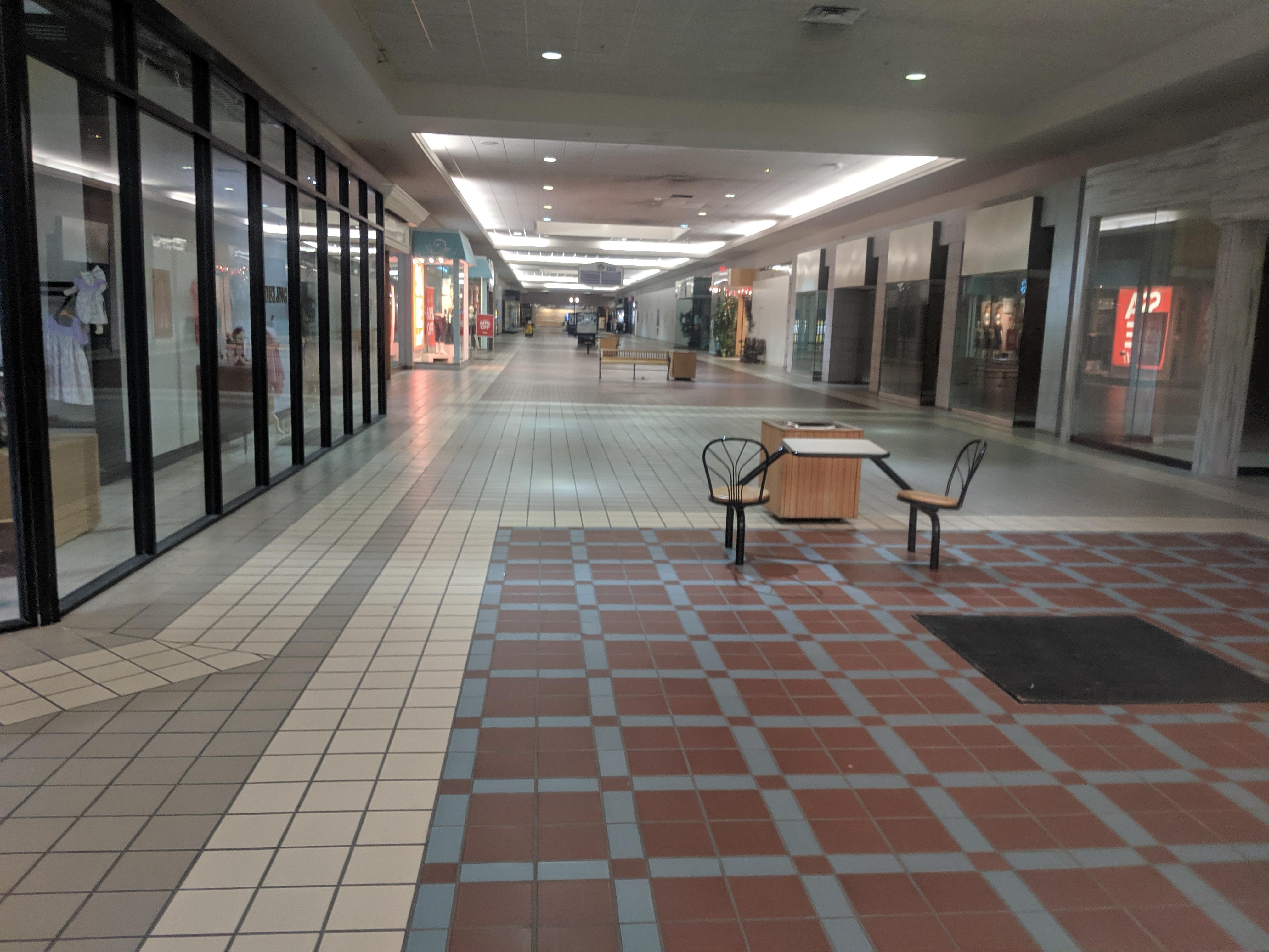 St Lawrence Mall Massena New York r/deadmalls
