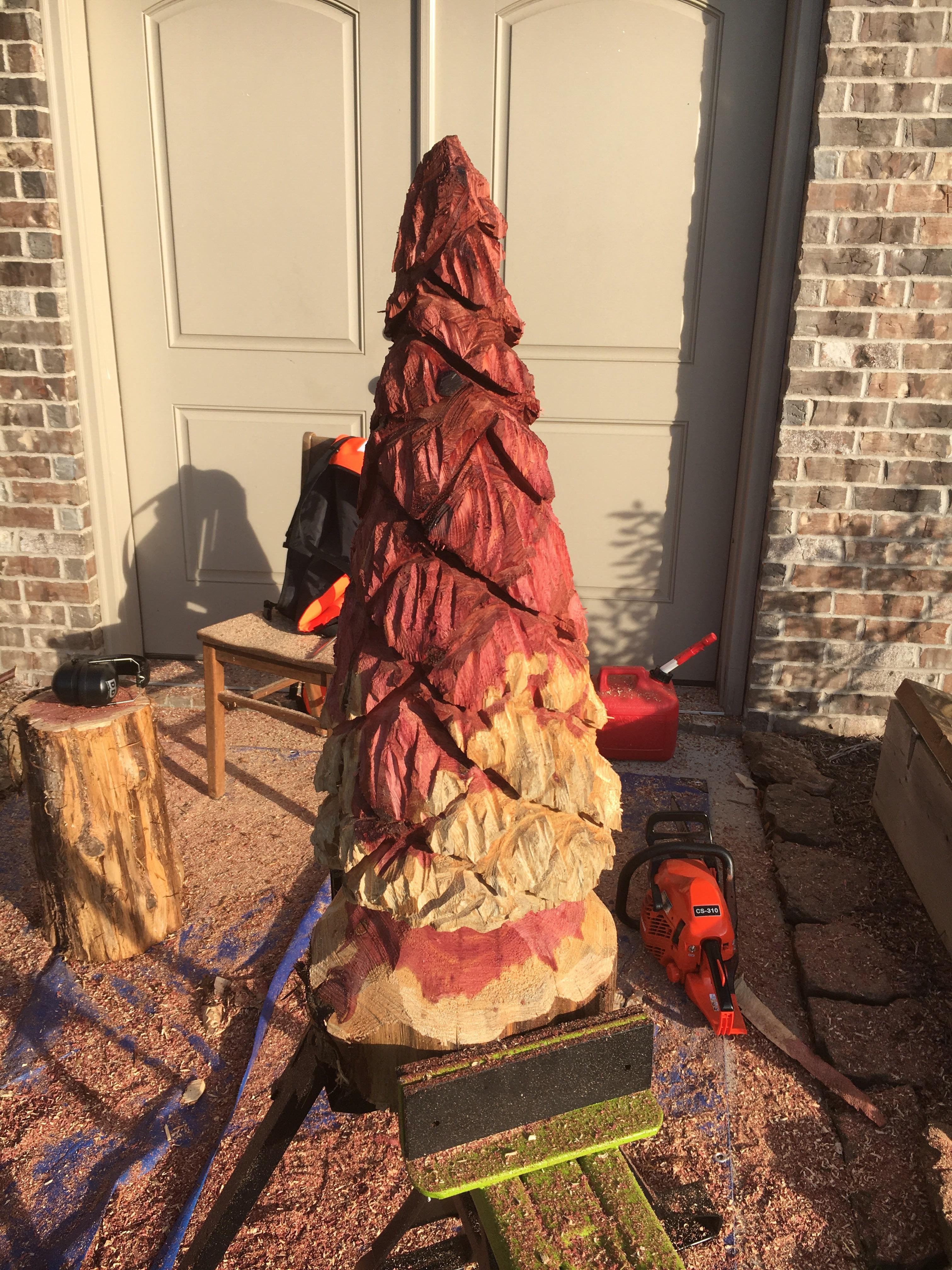 Cedar Christmas tree. Love how the colors worked out. r/Woodcarving