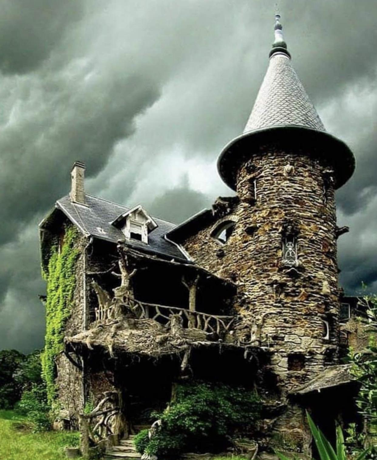 The Witch House in France evilbuildings