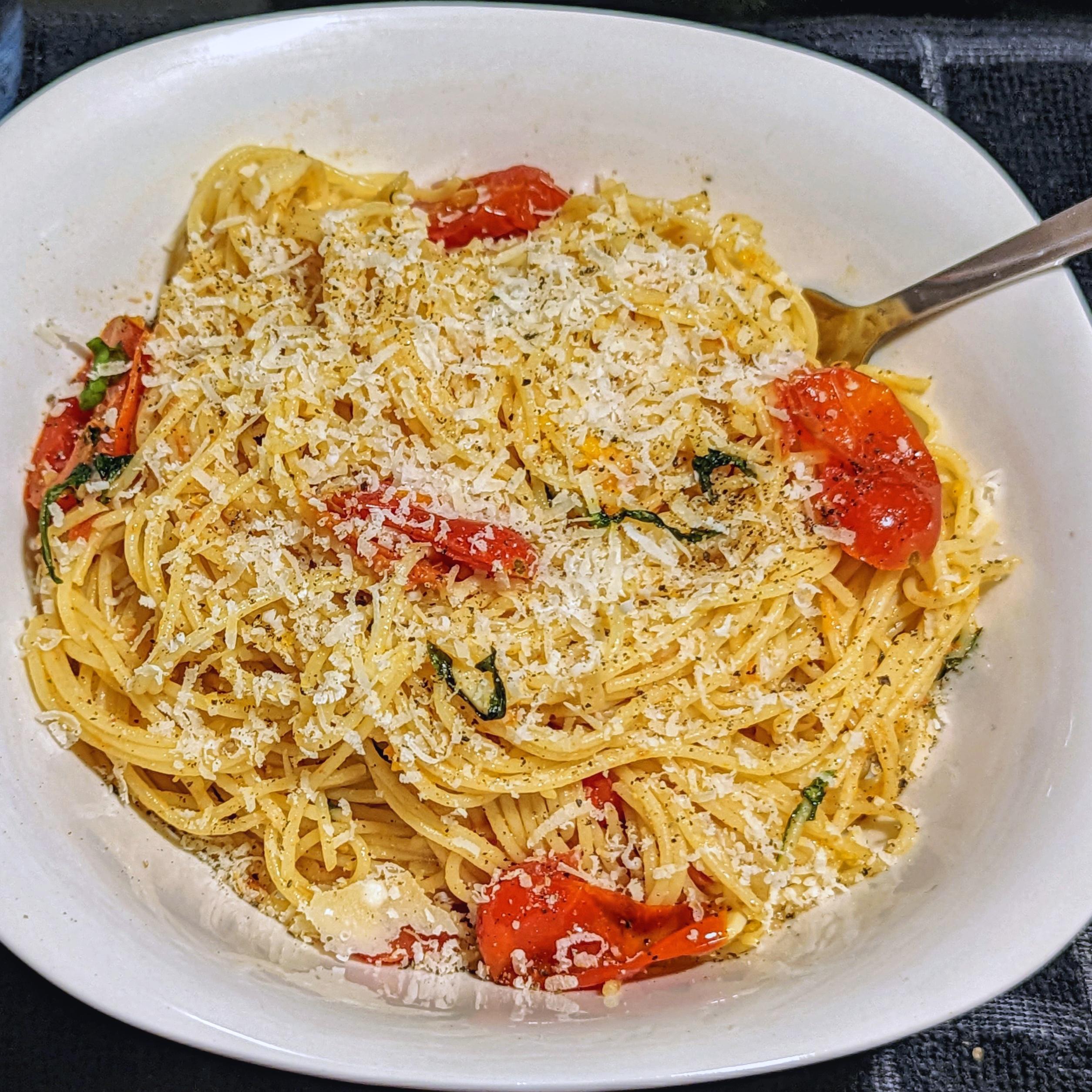 [Homemade] Capellini with Heirloom Tomato Pomodoro r/food