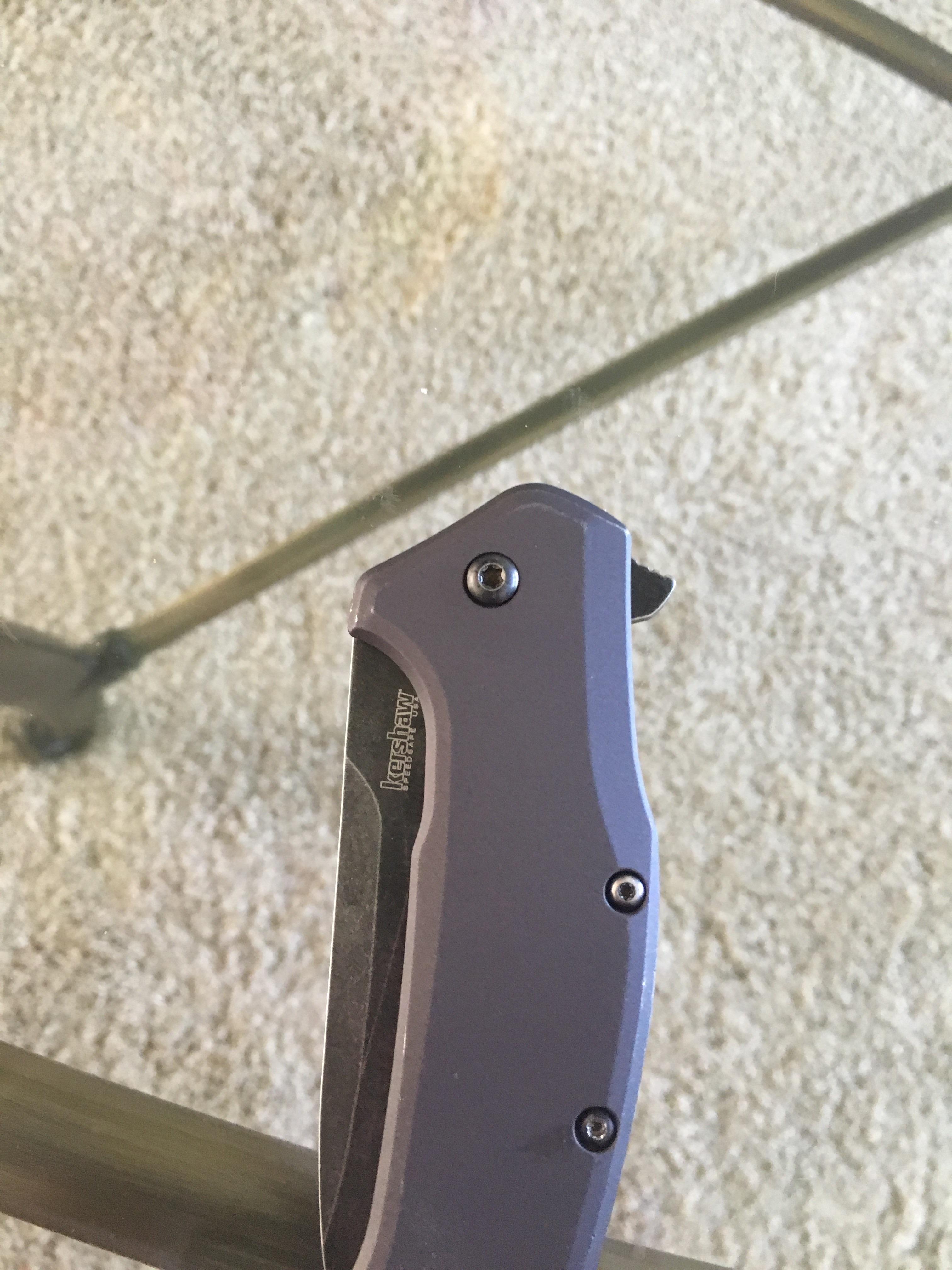 Been having problems with my Kershaw Link The upper screw, when tightened all the way, locks