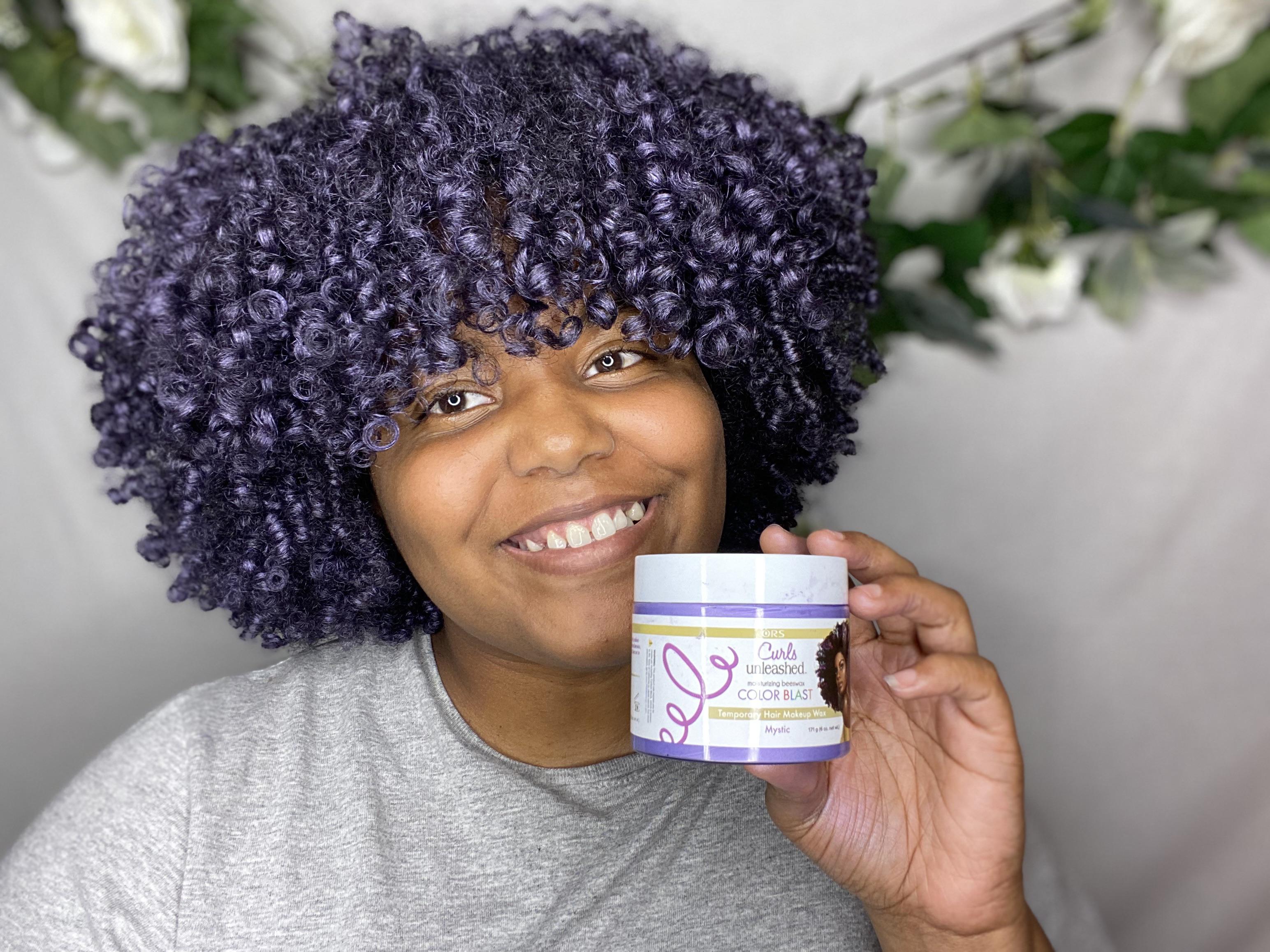 I decided to play in some hair paint wax. My hair was so defined and