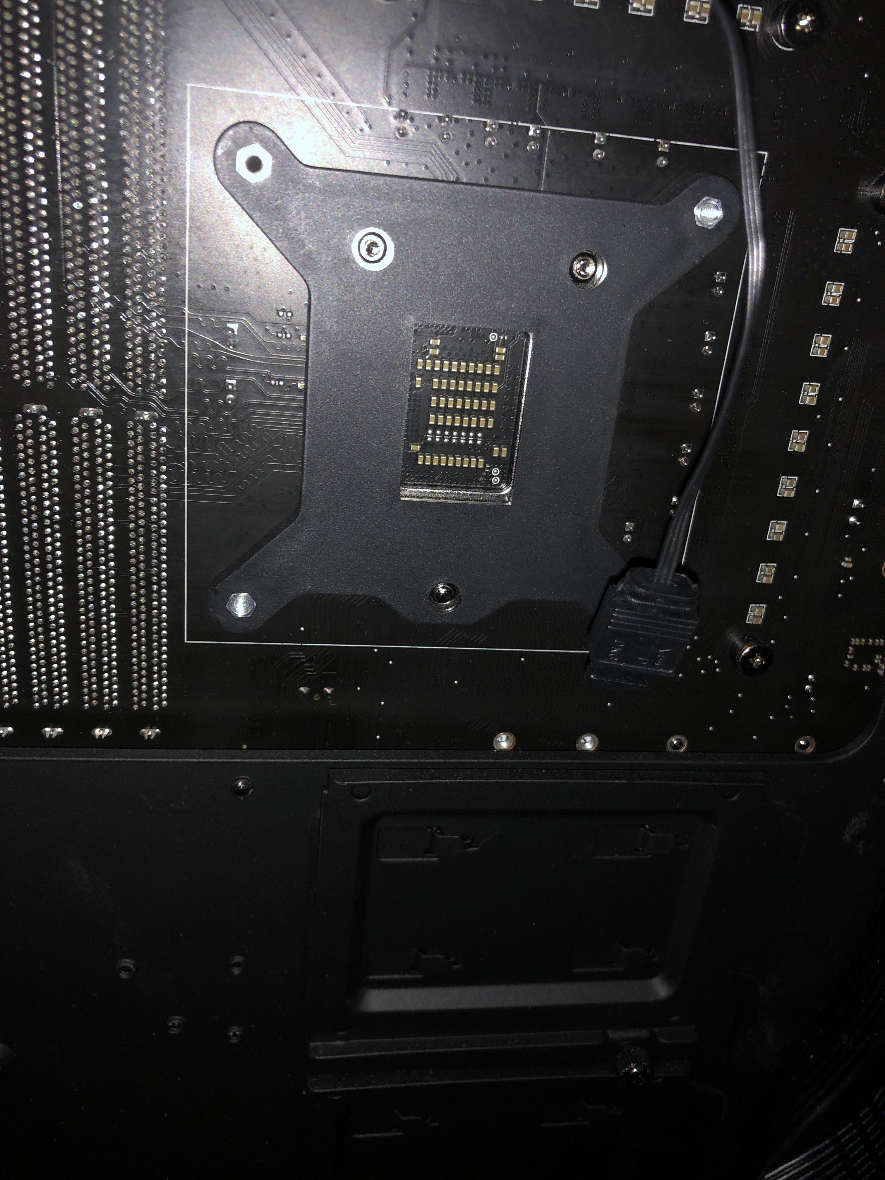 CPU backplate riveted on? MSI_Gaming