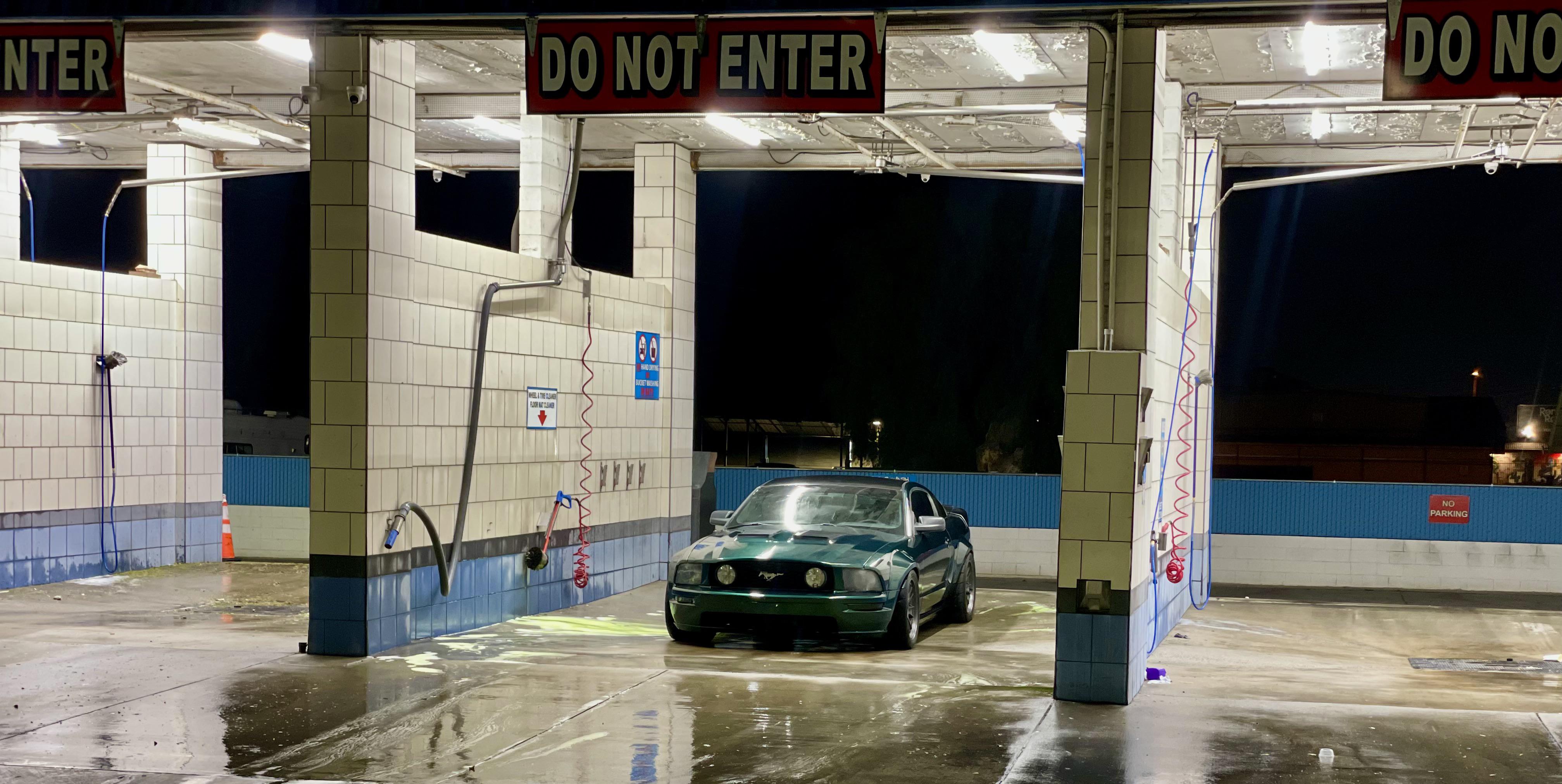 Car wash lighting is always on point! r/Mustang
