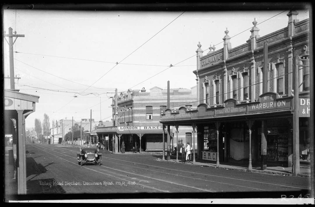 Dominion Rd, circa 1910/20 r/auckland