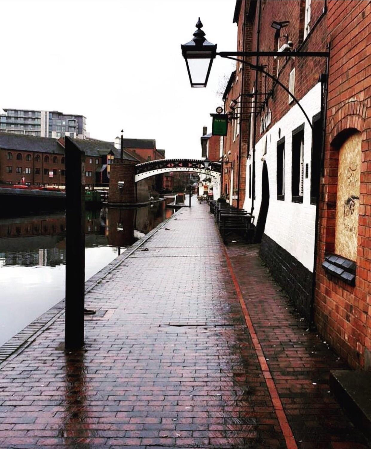 Birmingham, UK. r/raining