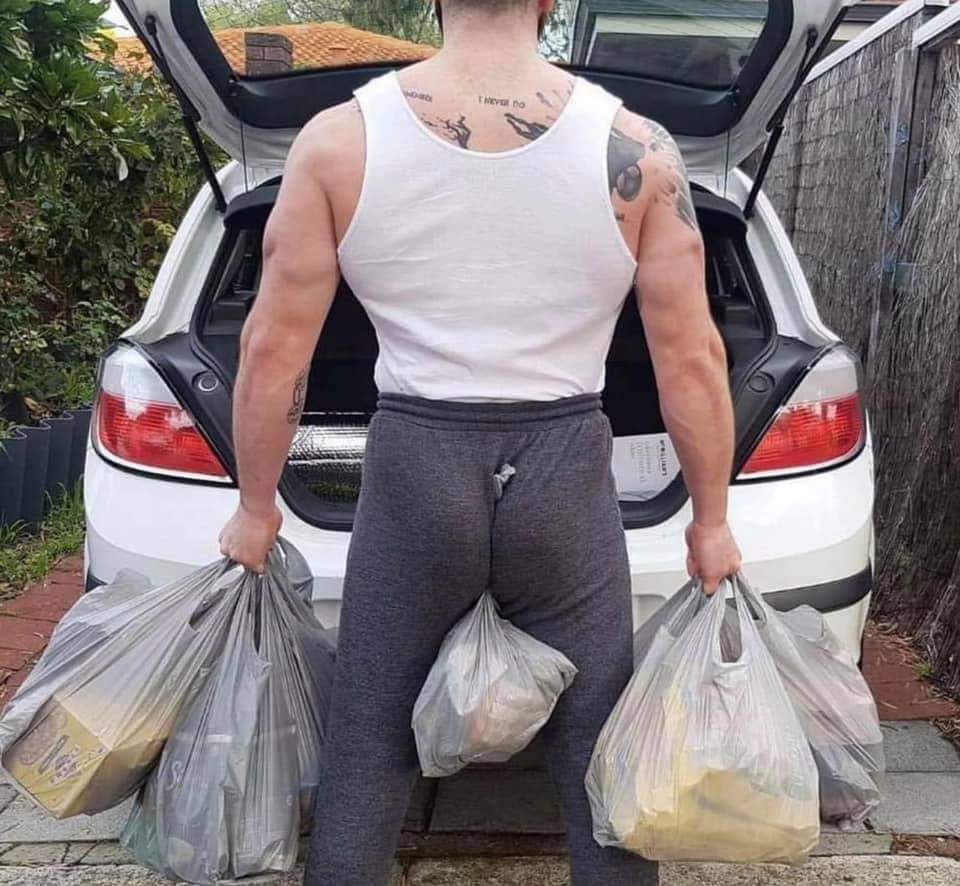 He's carrying the juice but is he juicy? r/nattyorjuice