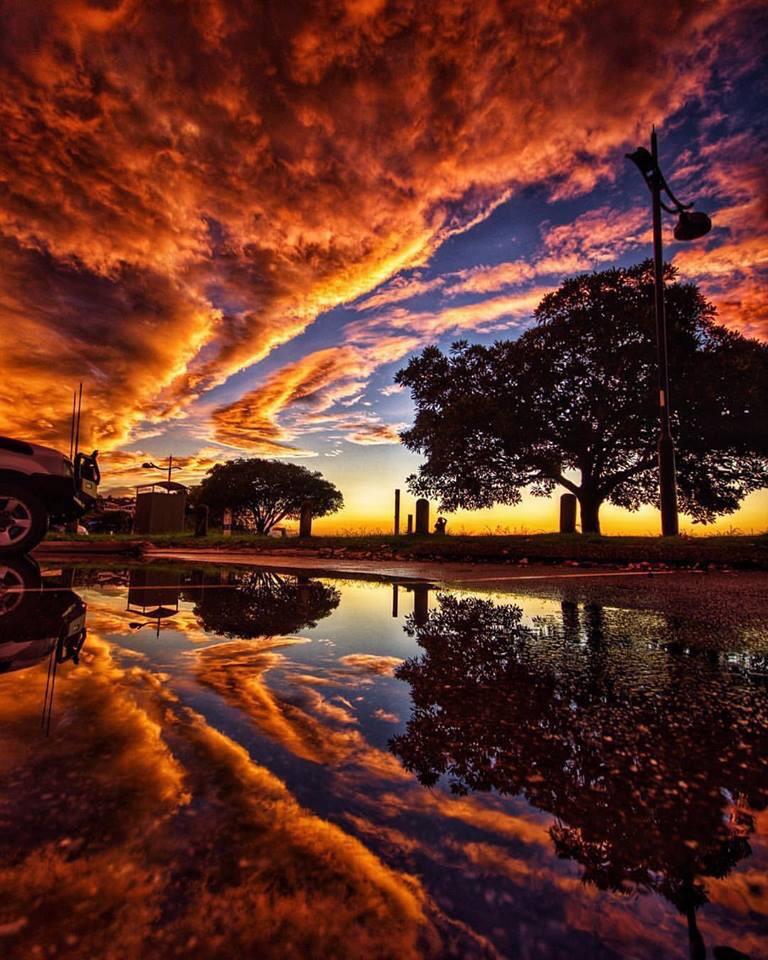 Sunset after a storm in Queensland, Australia r/pics