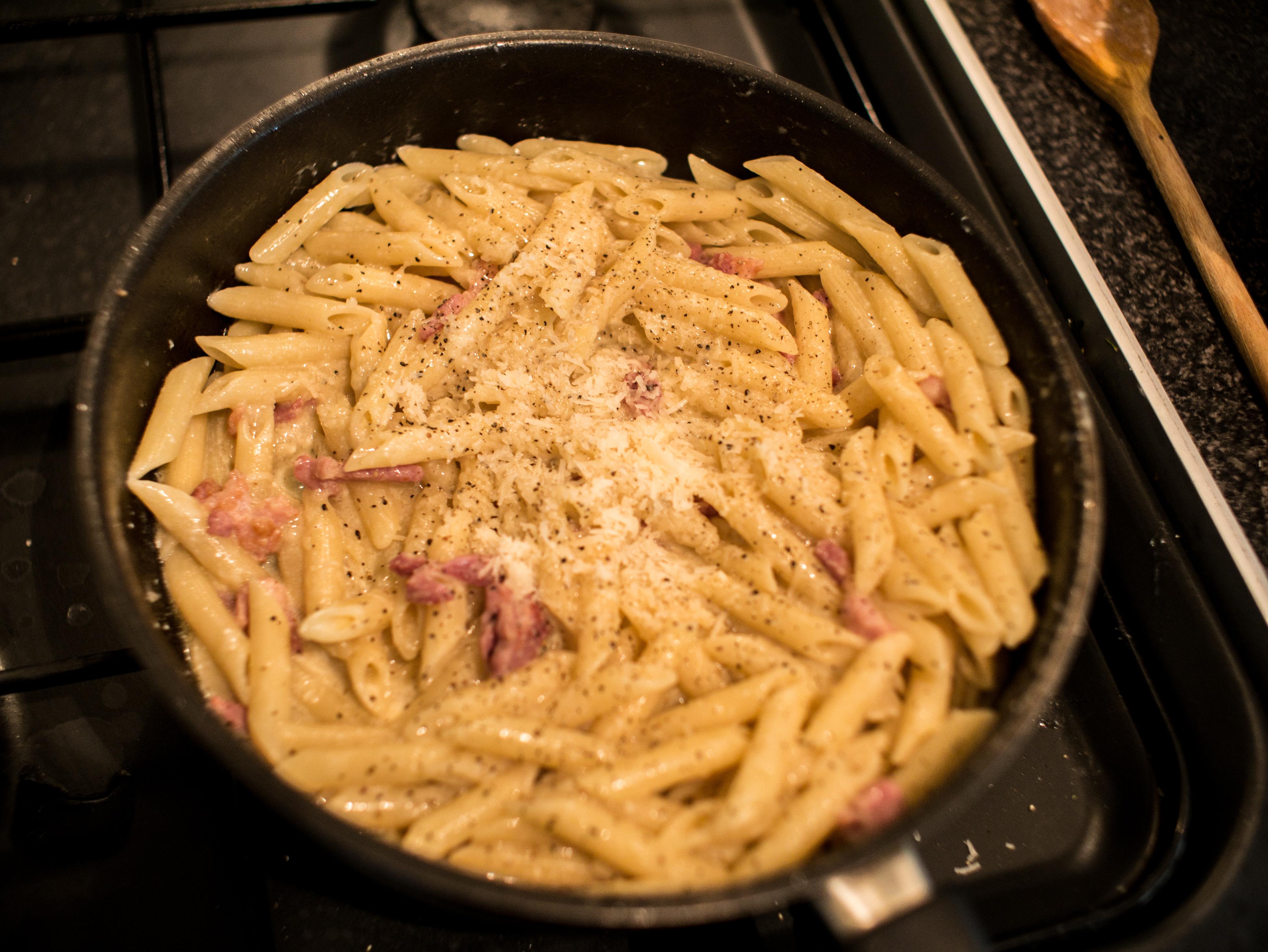 [Homemade] Penne Carbonara r/food