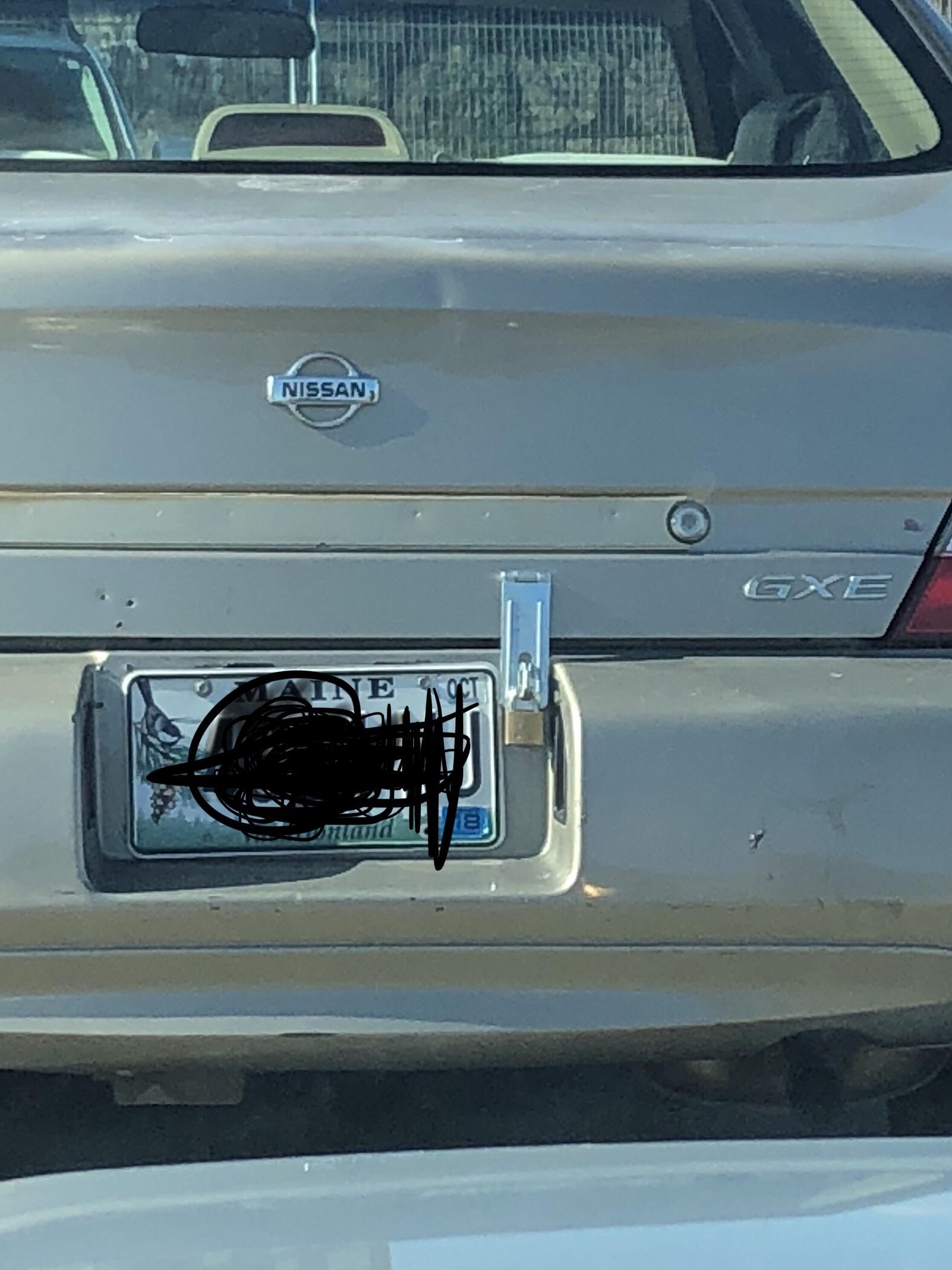 Found in biddeford maine 😂😂😂 r/Shitty_Car_Mods