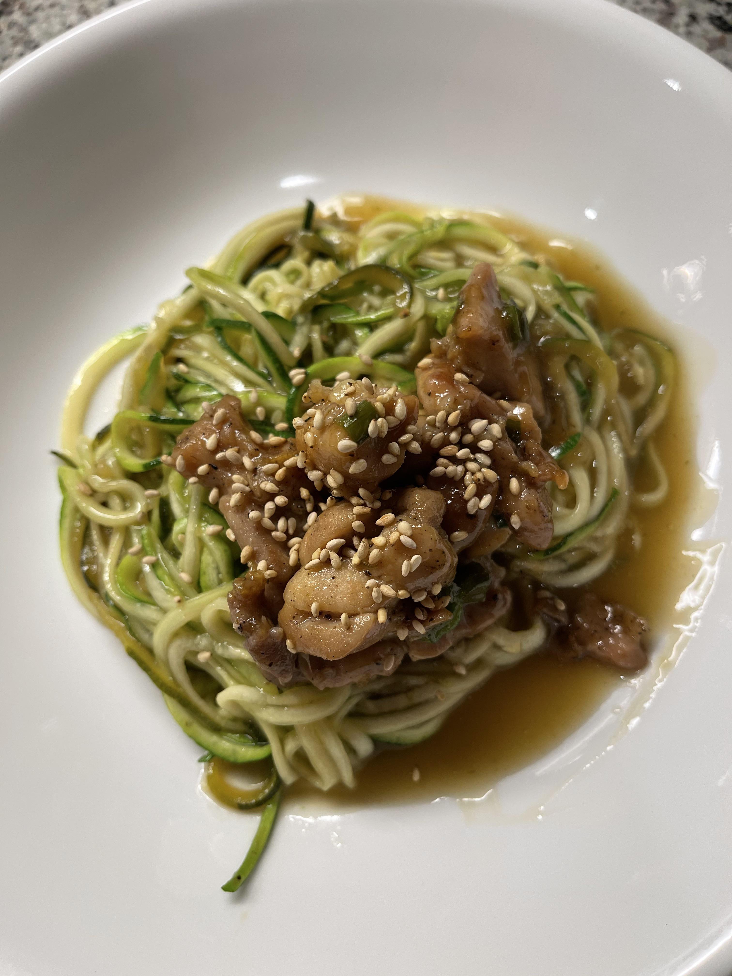 Zoodles and Sesame Chicken r/FoodPorn
