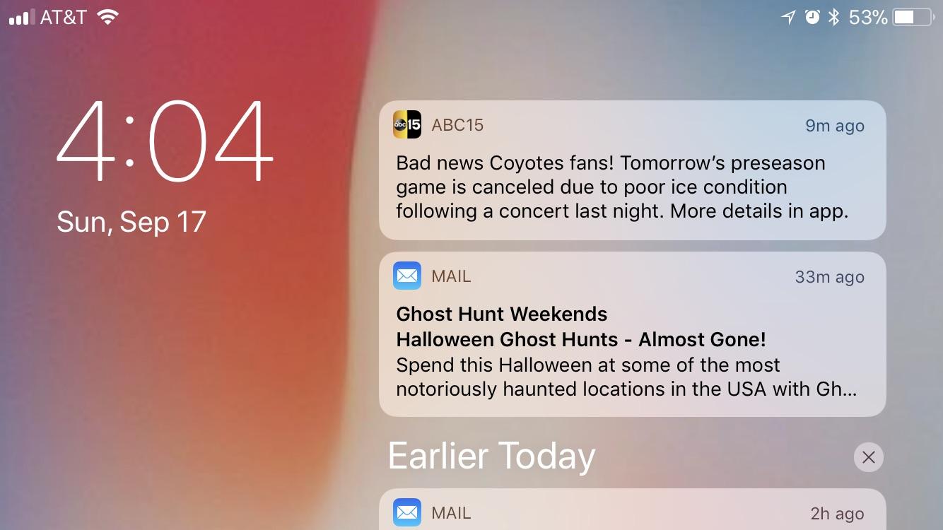 Glitch or Feature? Horizontal Lock Screen iOS 11 / iPhone 7 r/ios