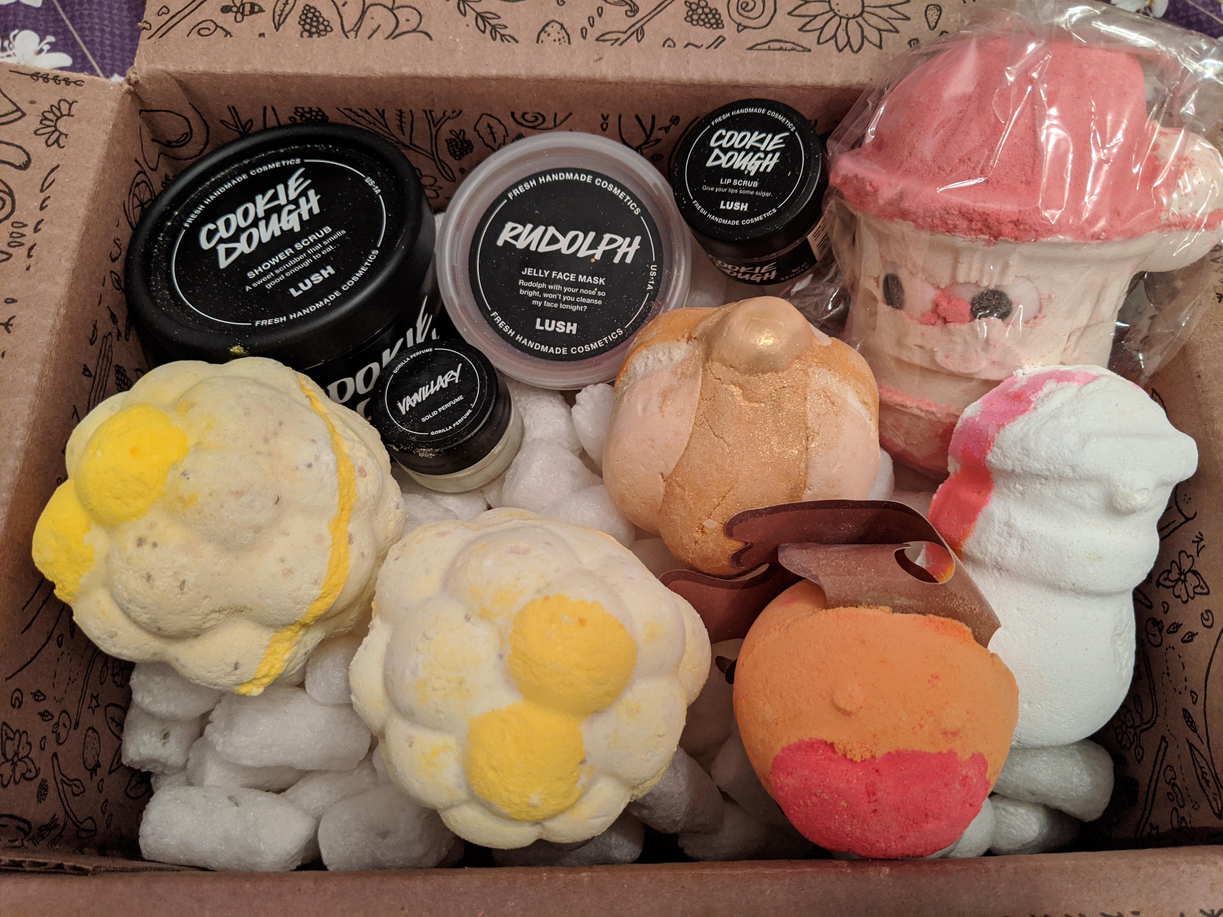 My boxing day box! What should I try first? r/LushCosmetics