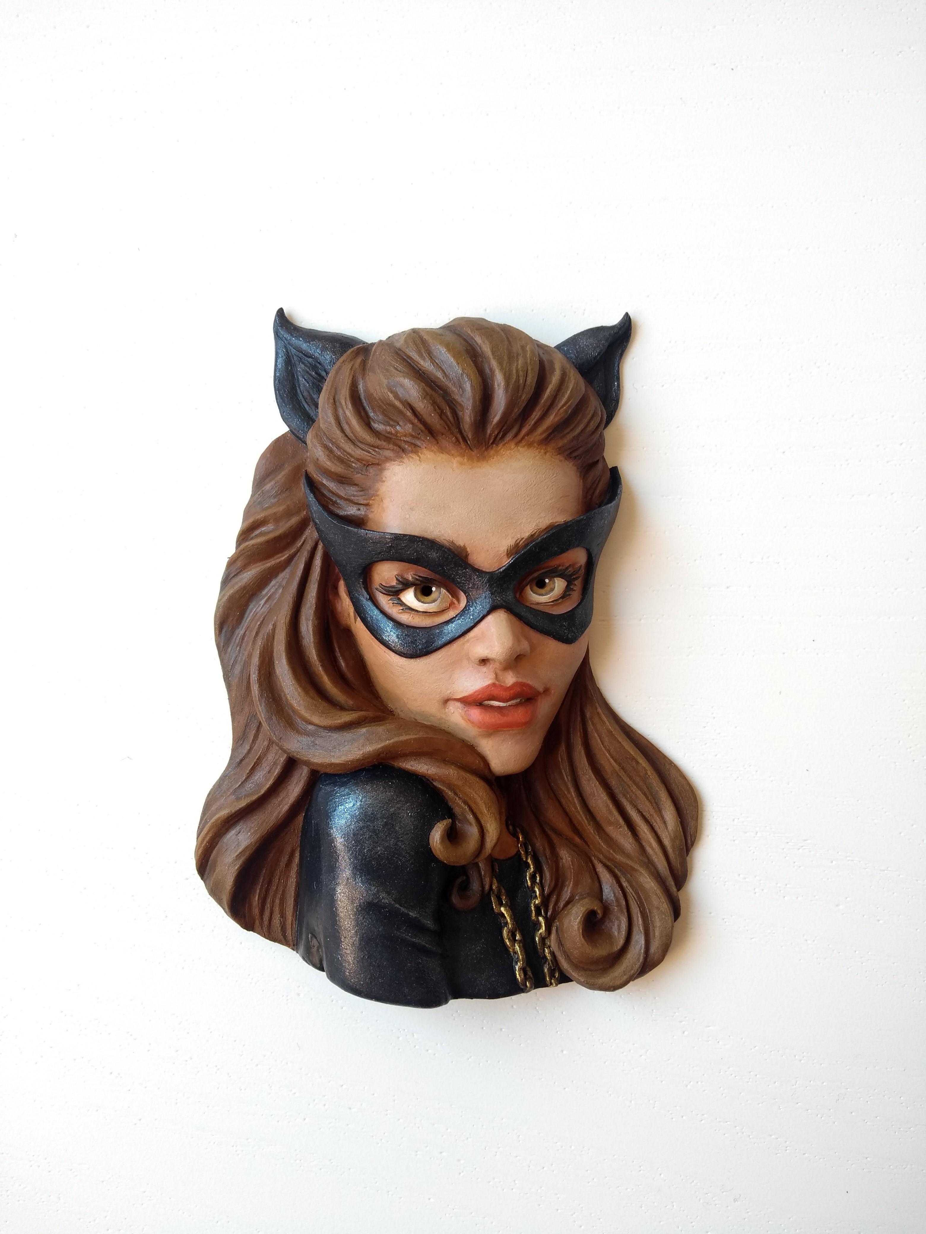 [Fan Art] Catwoman I sculpted and painted. Based on the art of