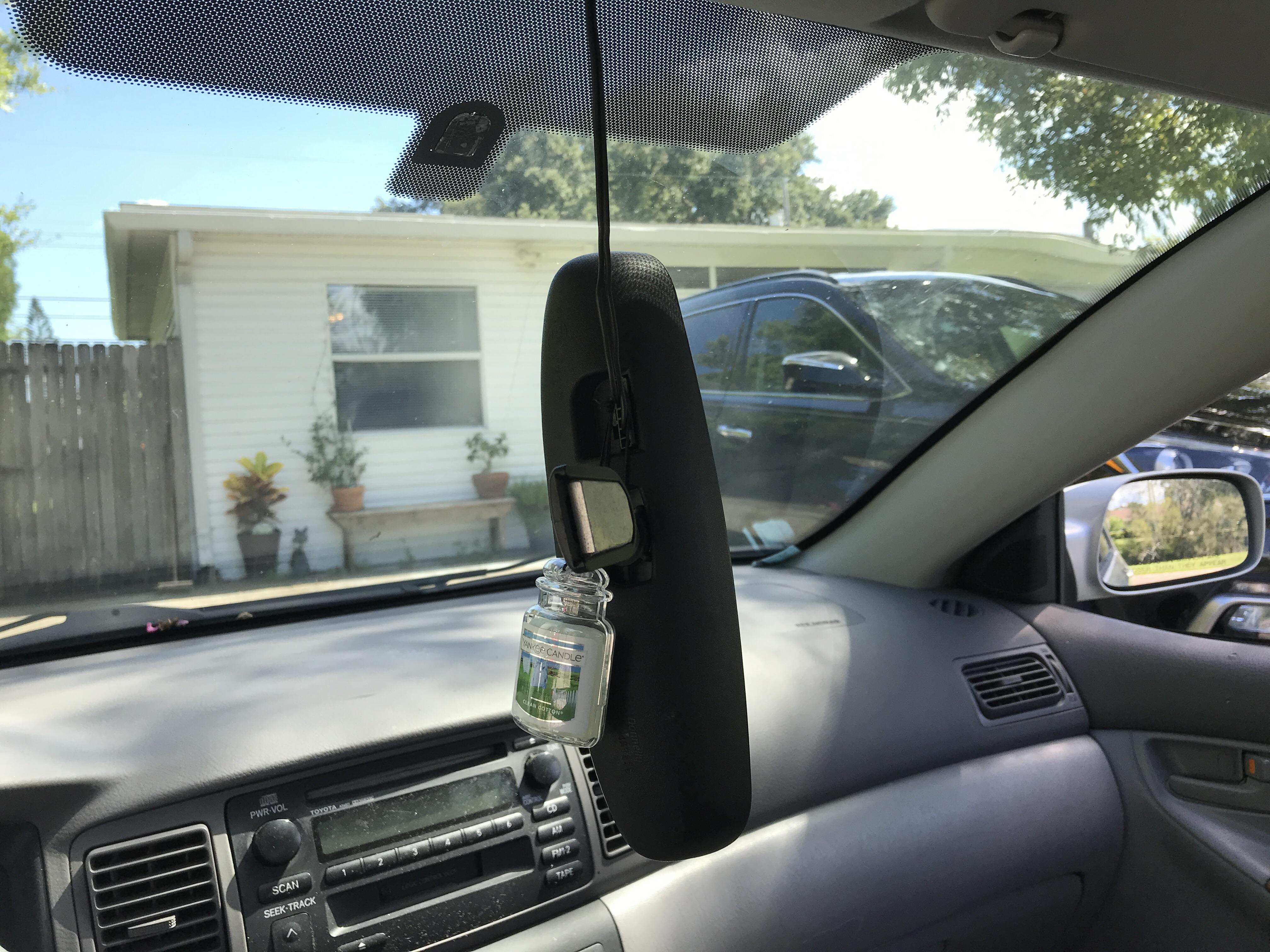When it's so hot your rear view mirror falls off r/mildlyinfuriating