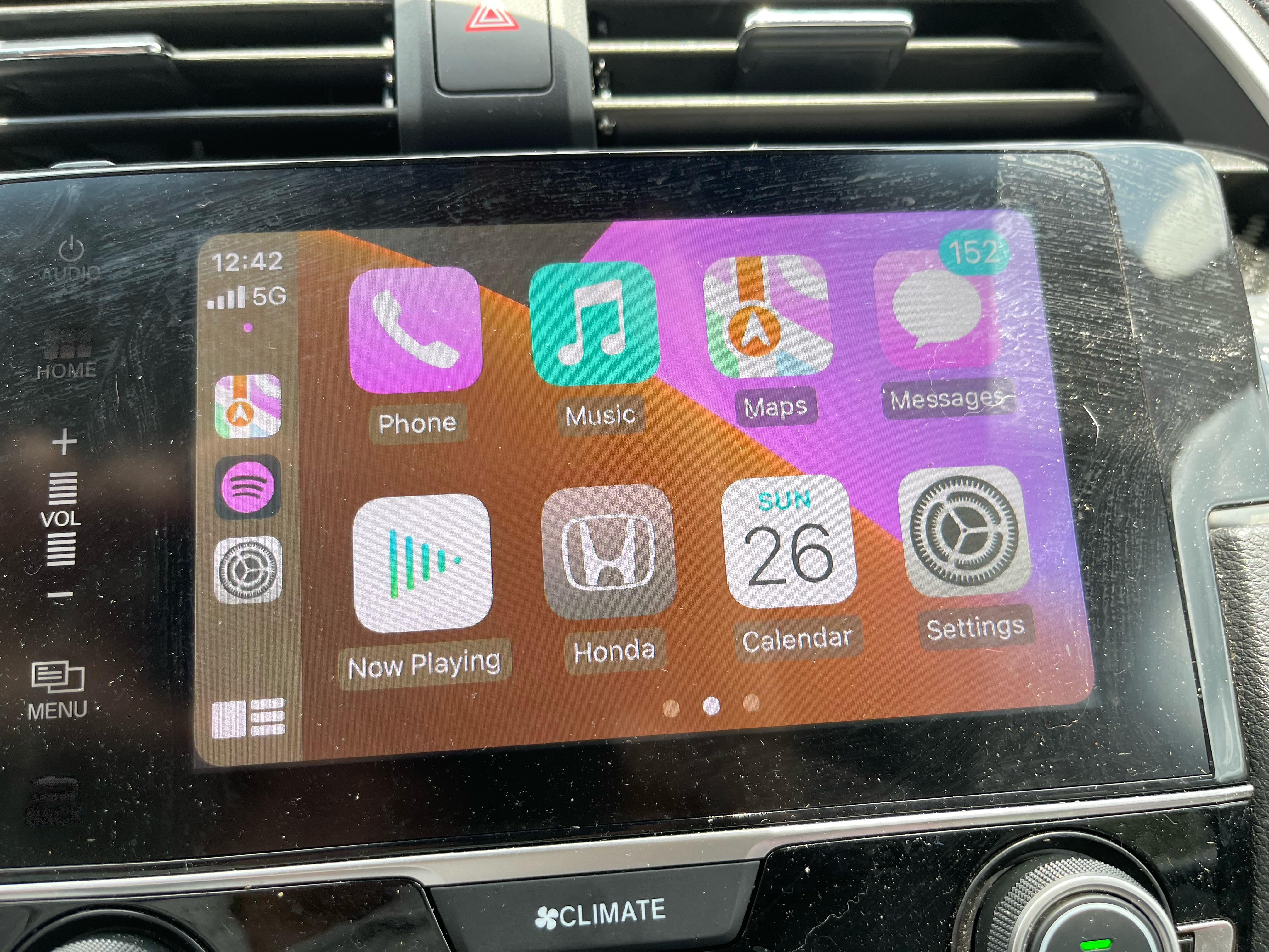 Carplay screen has inverted colors what should i do? I’ve tried looking