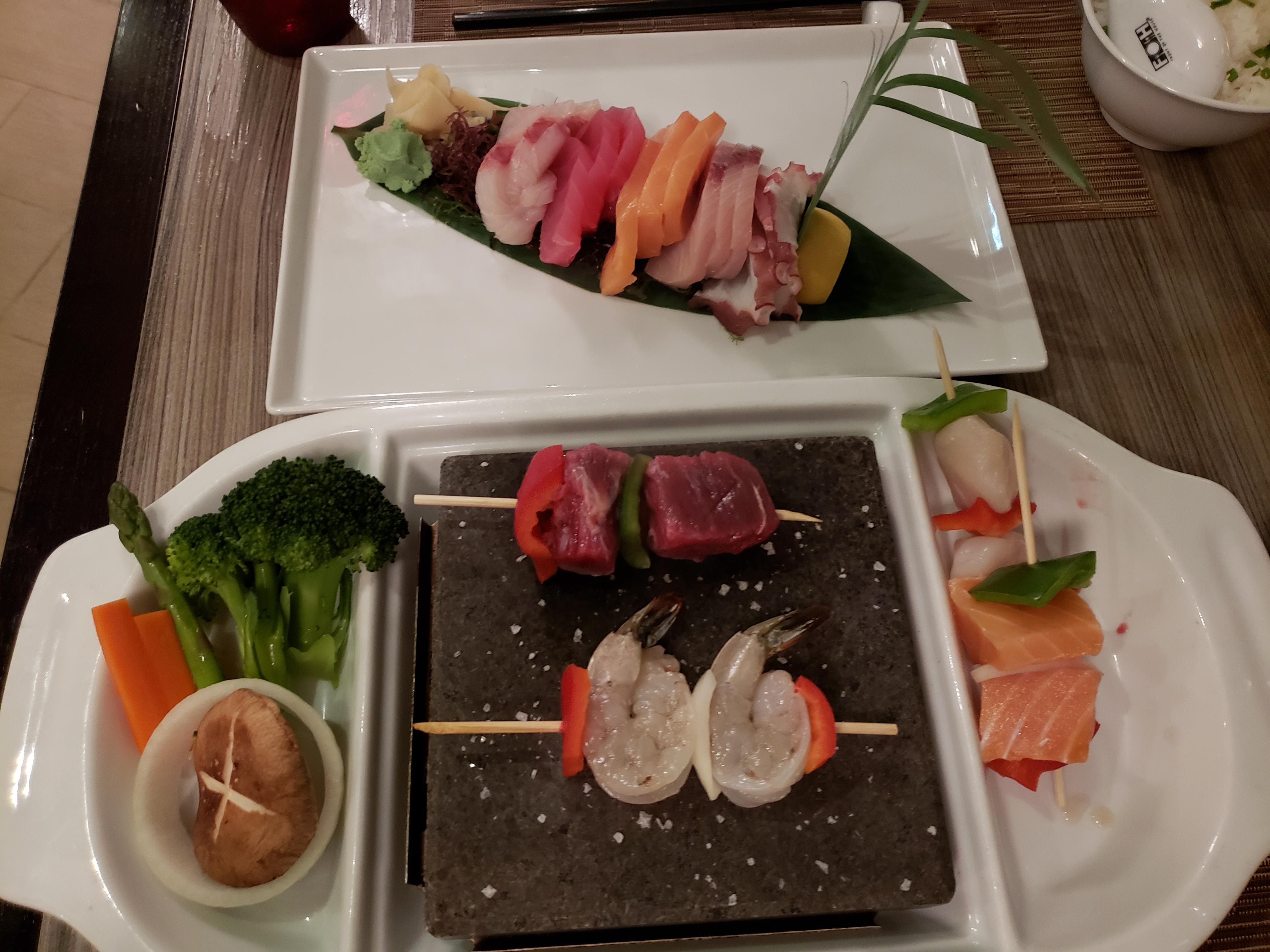[I ate] Japanese hot plate and nigiri assortment r/food