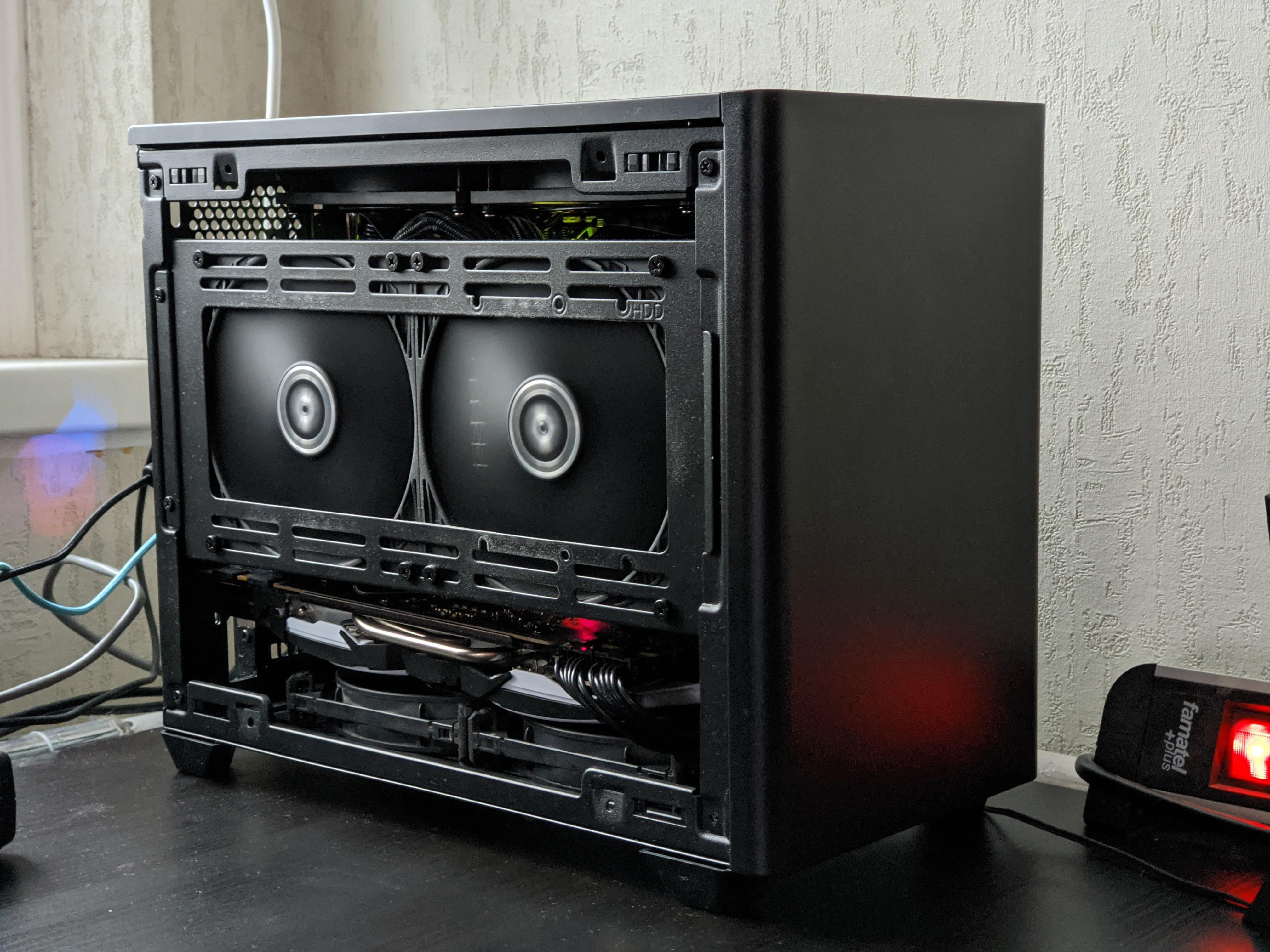 Highlight of my SFF career my NR200 build with Arctic Liquid Freezer