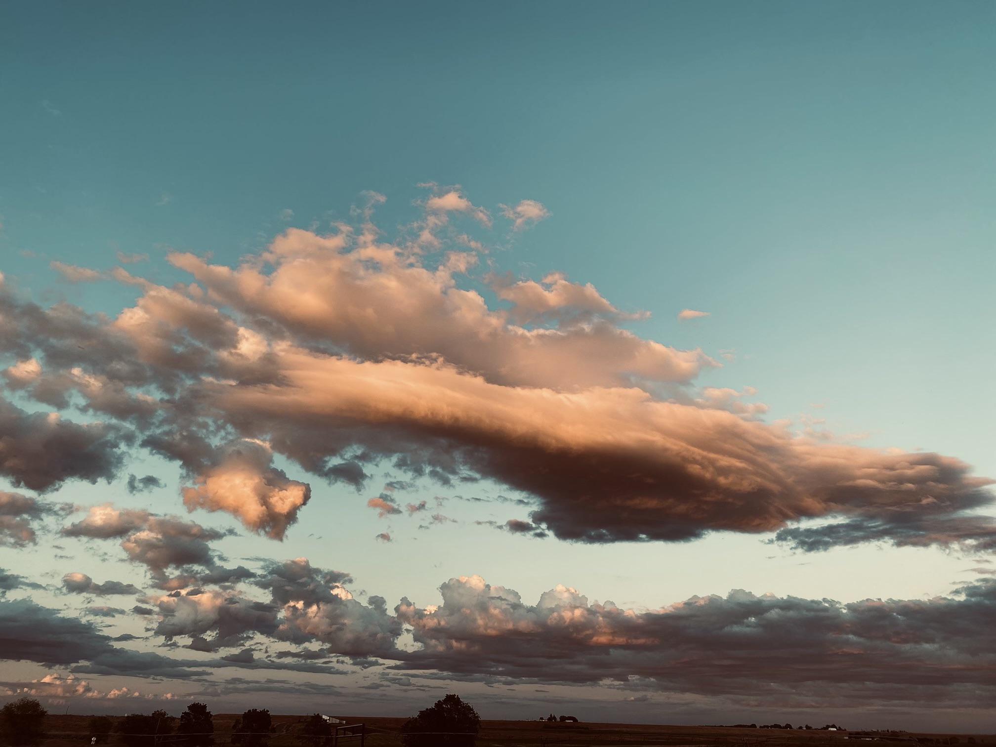 Beautiful sunset Moses Lake, WA r/SkyPorn