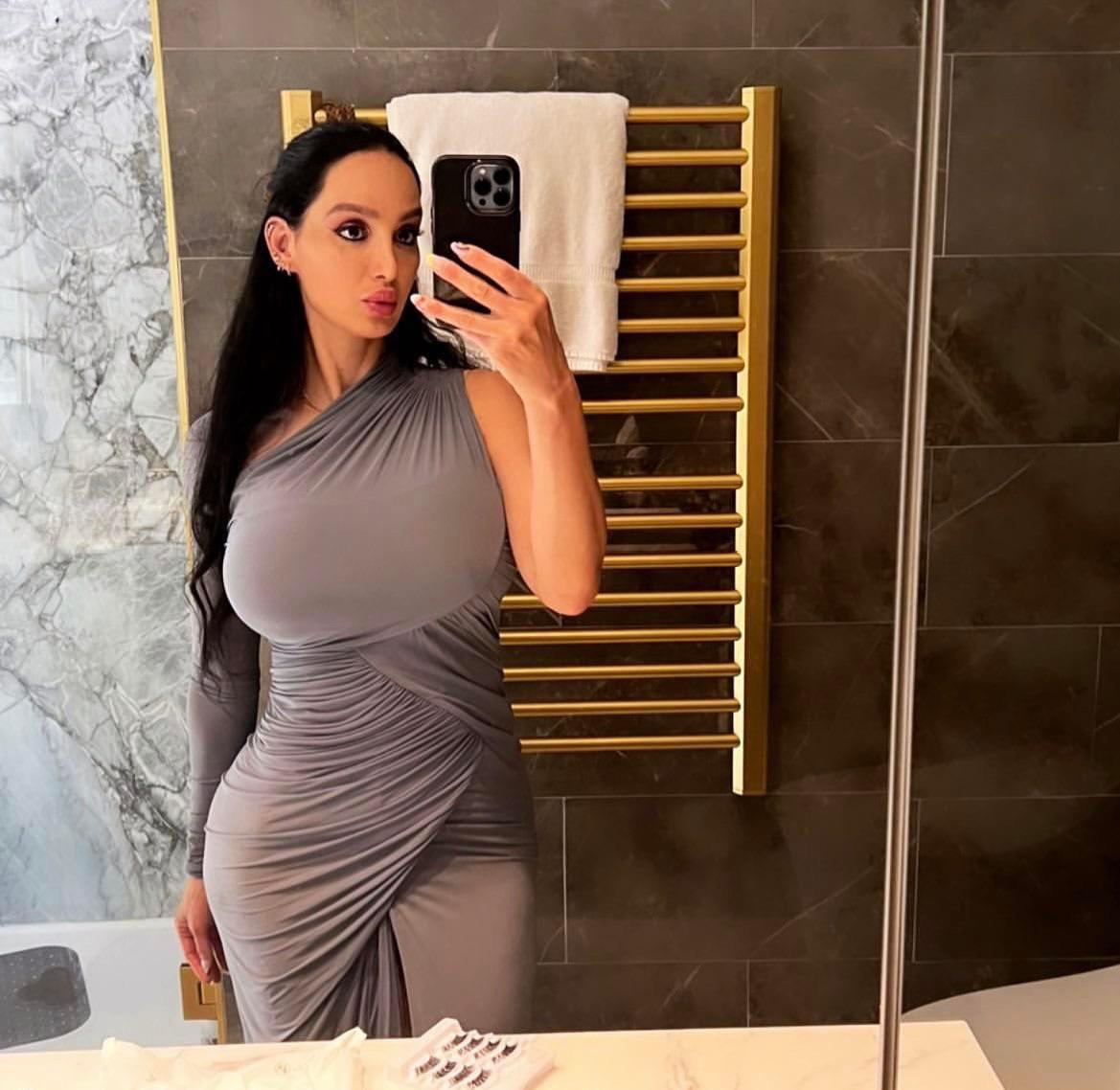 Amy Anderssen : ClassyPornstars