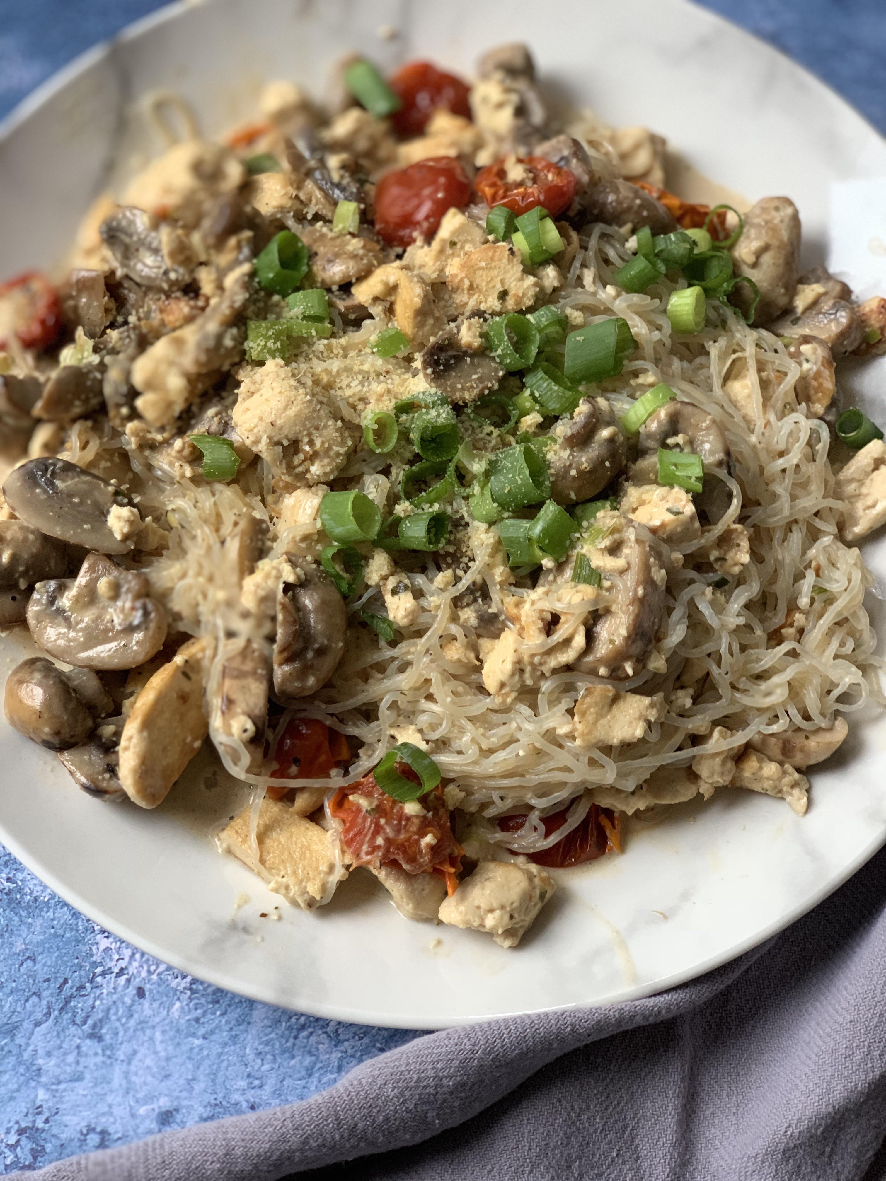 Loving this creamy tofu and mushroom pasta r/veganketo