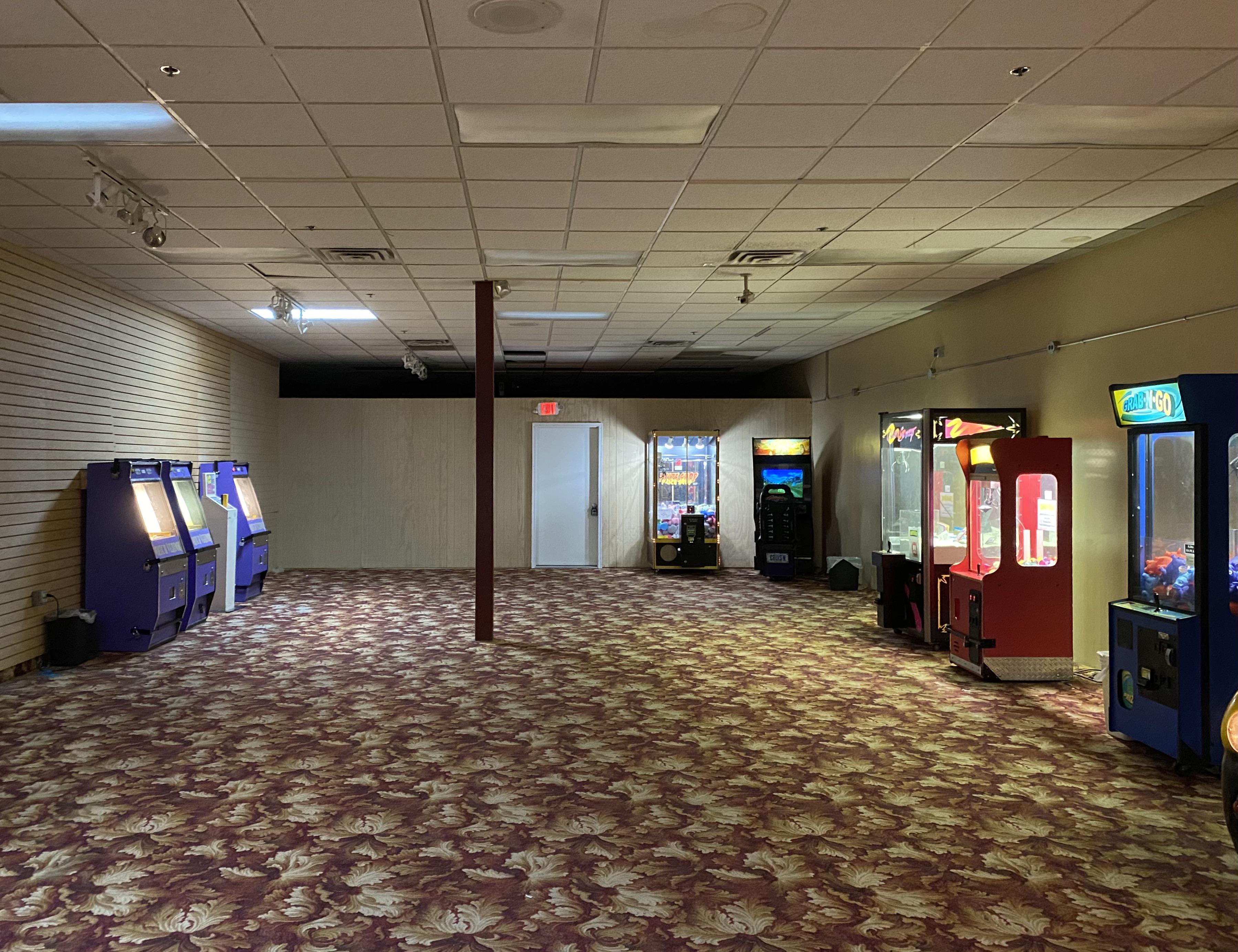 THE ARCADE [oc](Lansing mall, Lansing Michigan) r/deadmalls