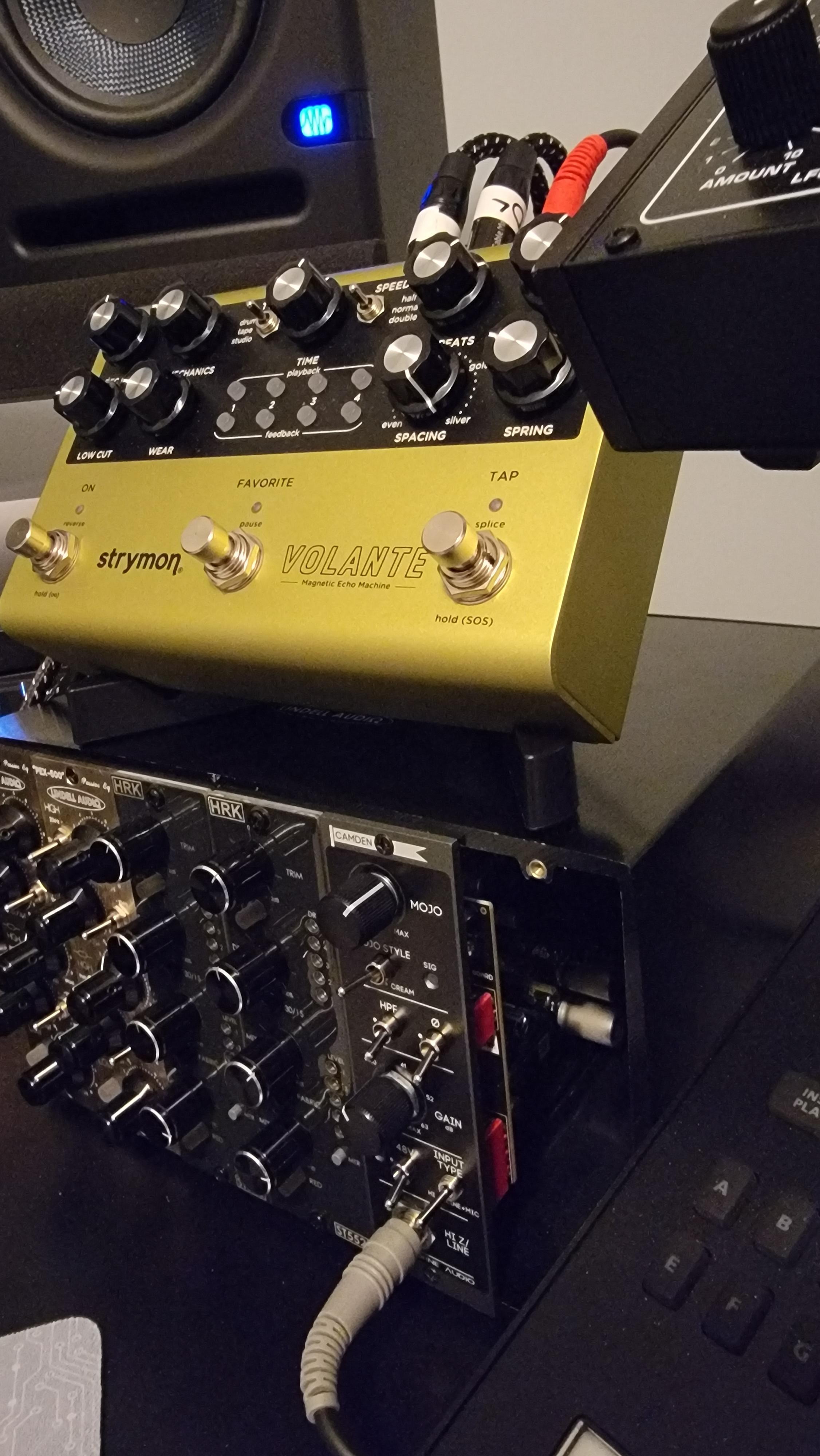 good inexpensive stand for effects pedals r/synthesizers