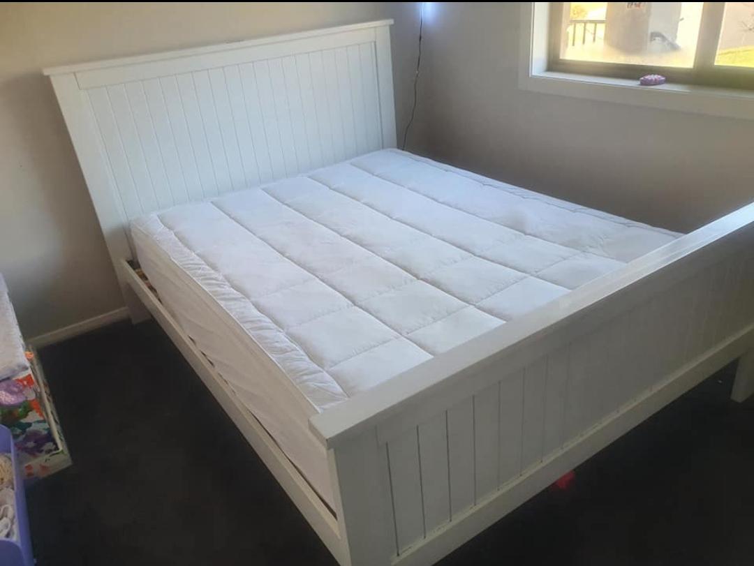 Help me do up my bed frame! I don't know what to do besides paint it