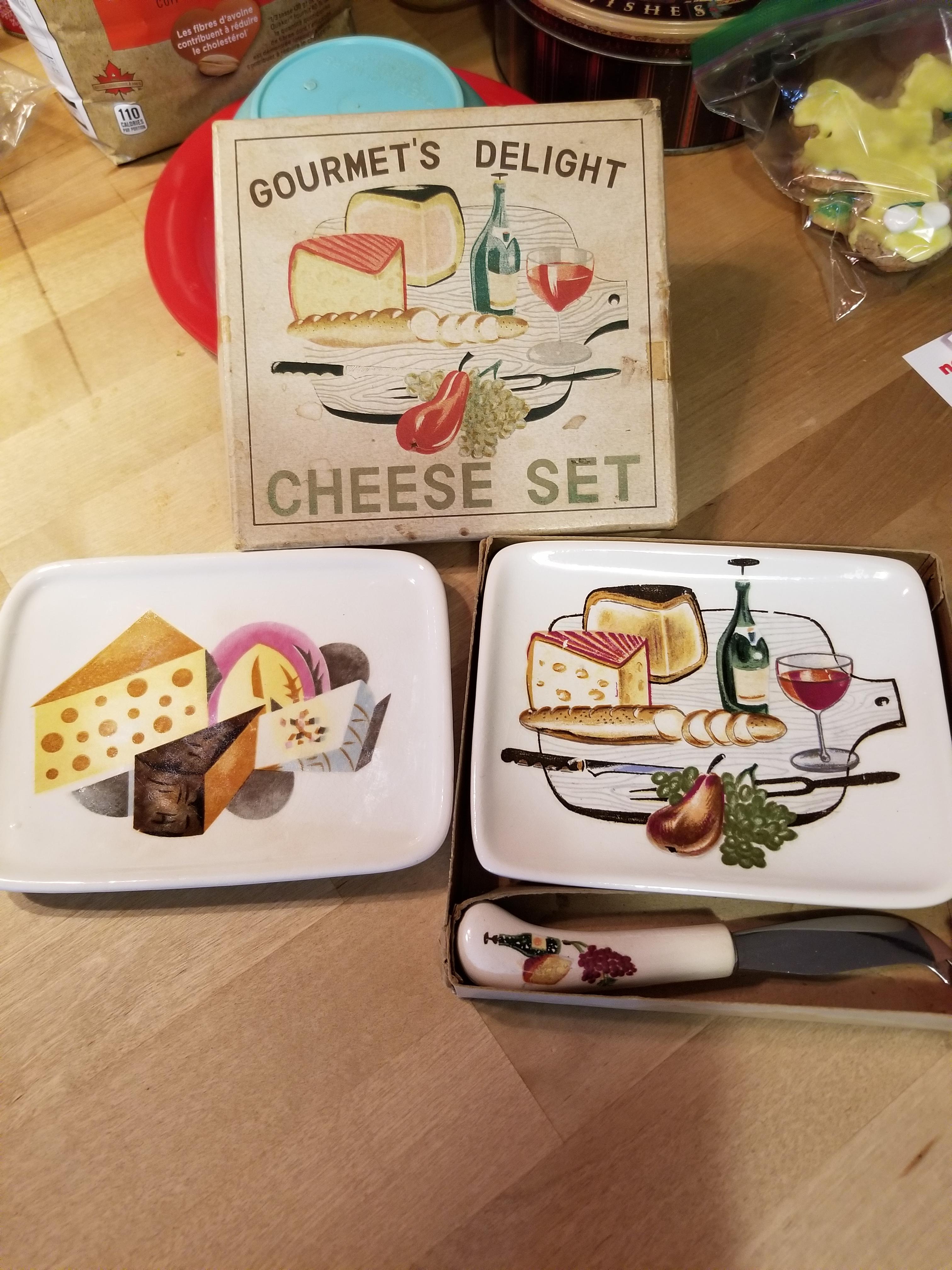 ceramic cheese plates 1950s/60s r/vintage