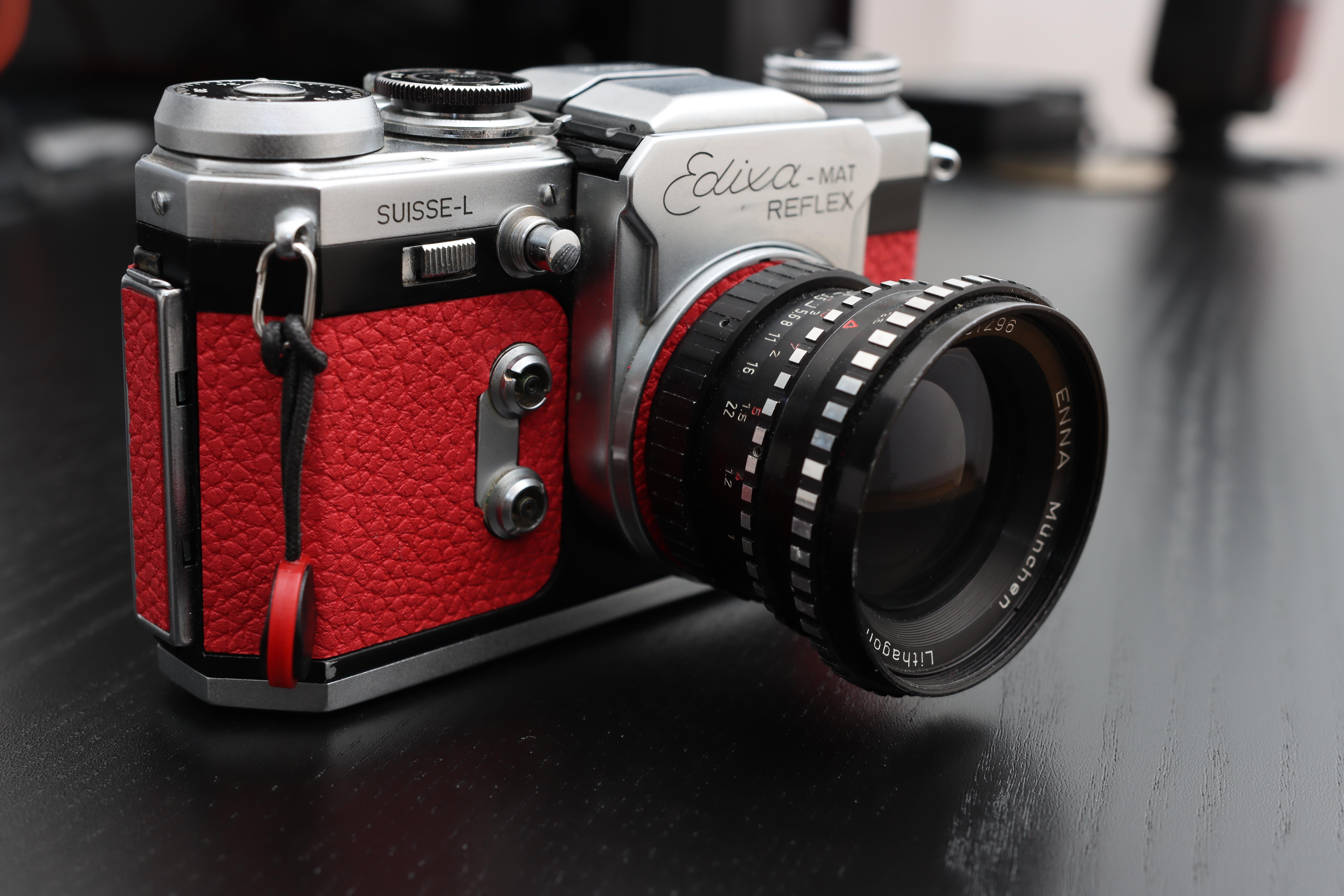 Rescued and restored this beautiful Edixa Mat Reflex with a waistlevel