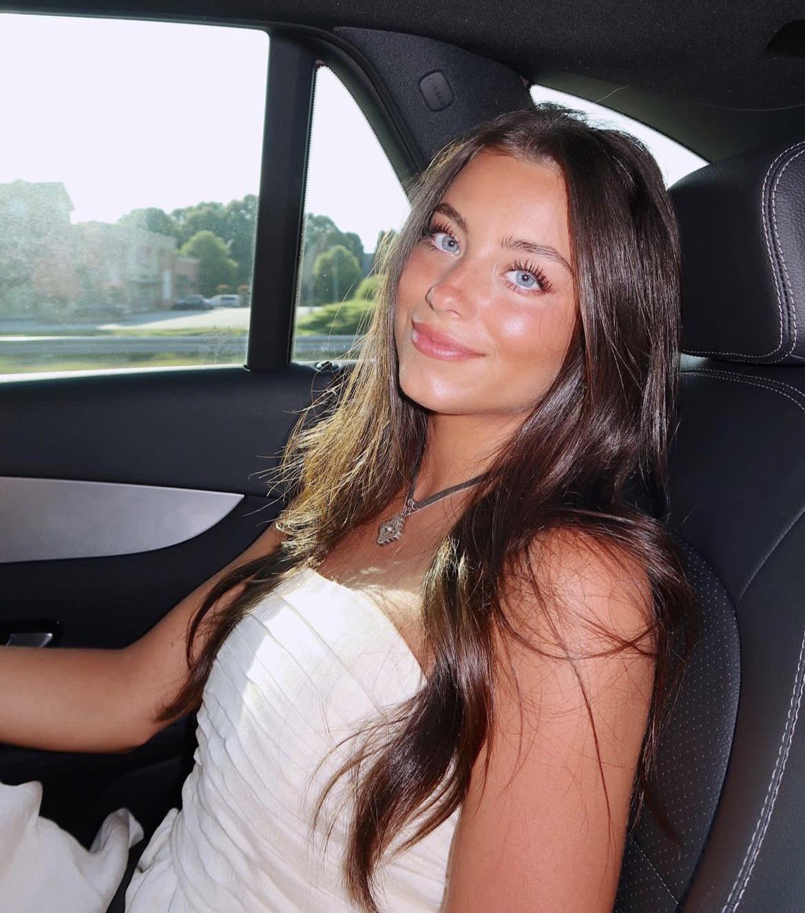 Addy Kate : PrettyGirls