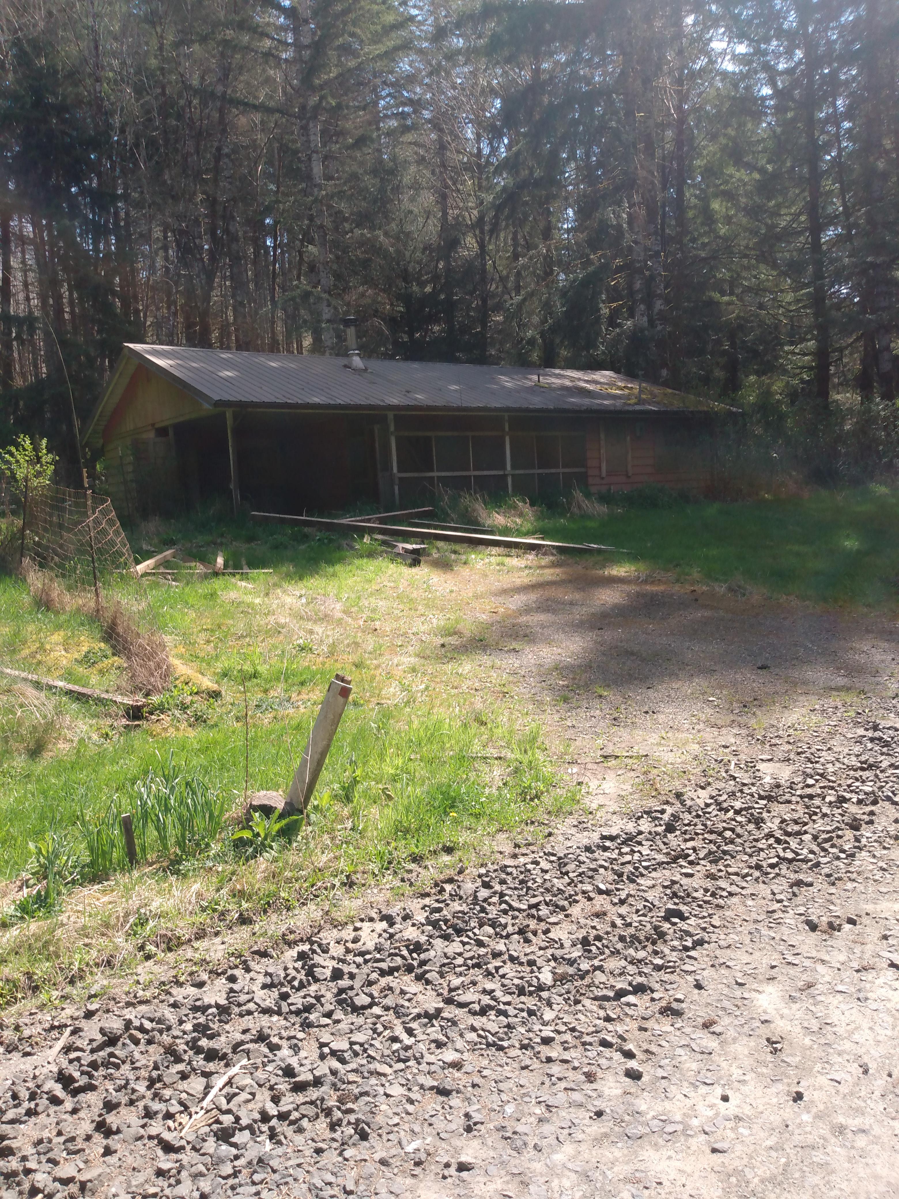 first post here abandoned boy scout camp in washington r/AbandonedPorn