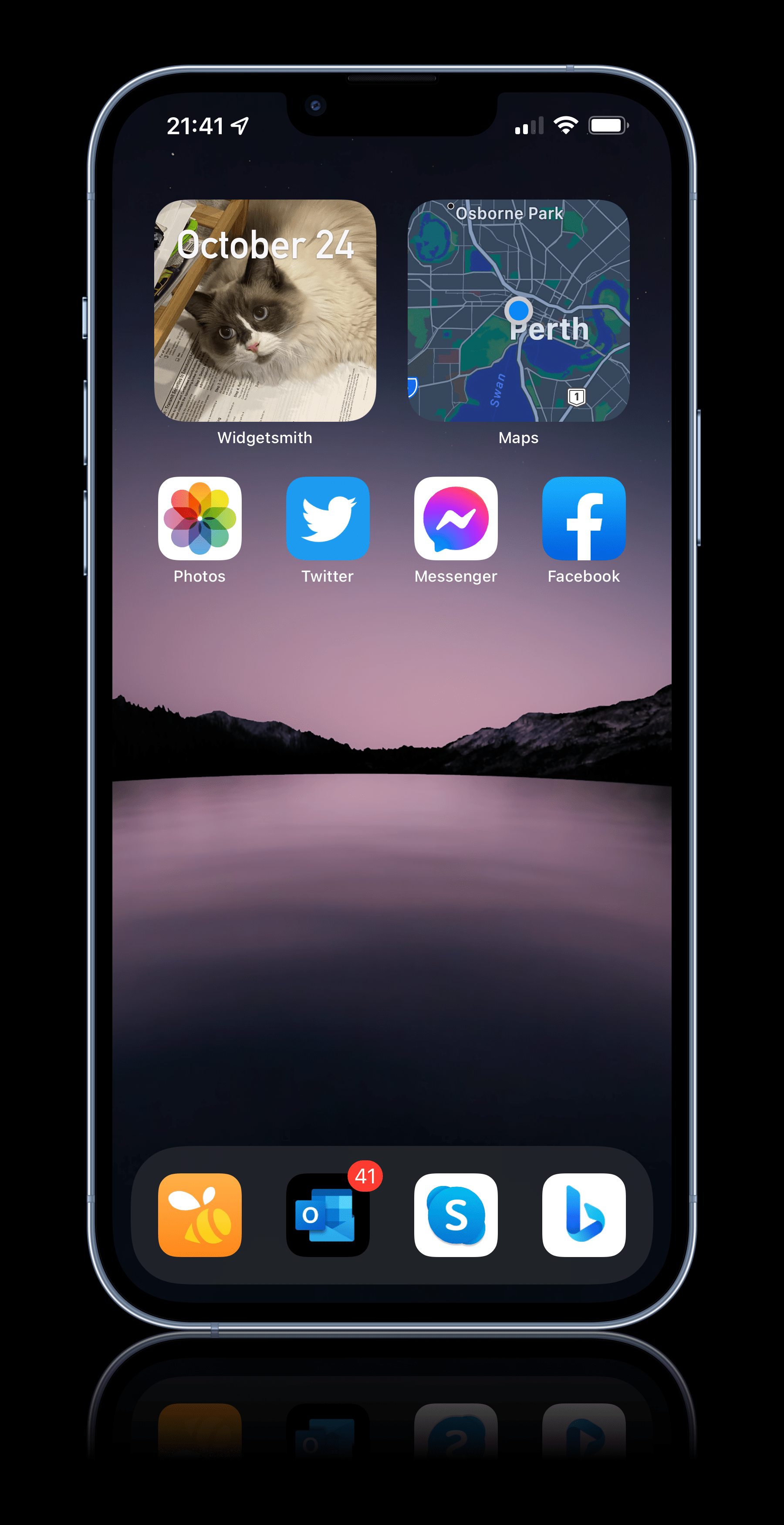 My new iPhone 13 Pro Max in Sierra Blue 📱 r/iOSsetups