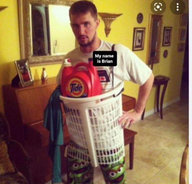 Brian Laundrie halloween costume Cringetopia