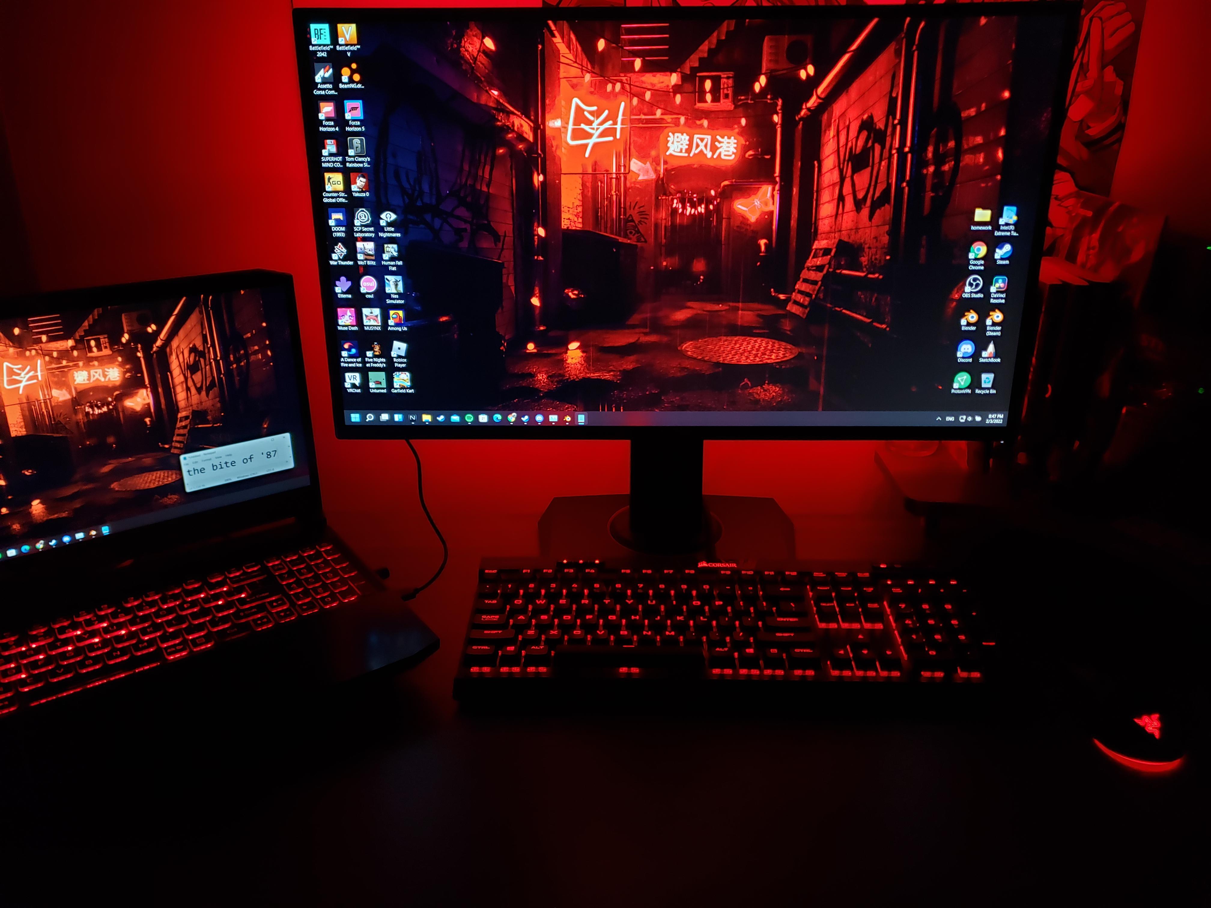 Decided to try an all red theme and see how it looks