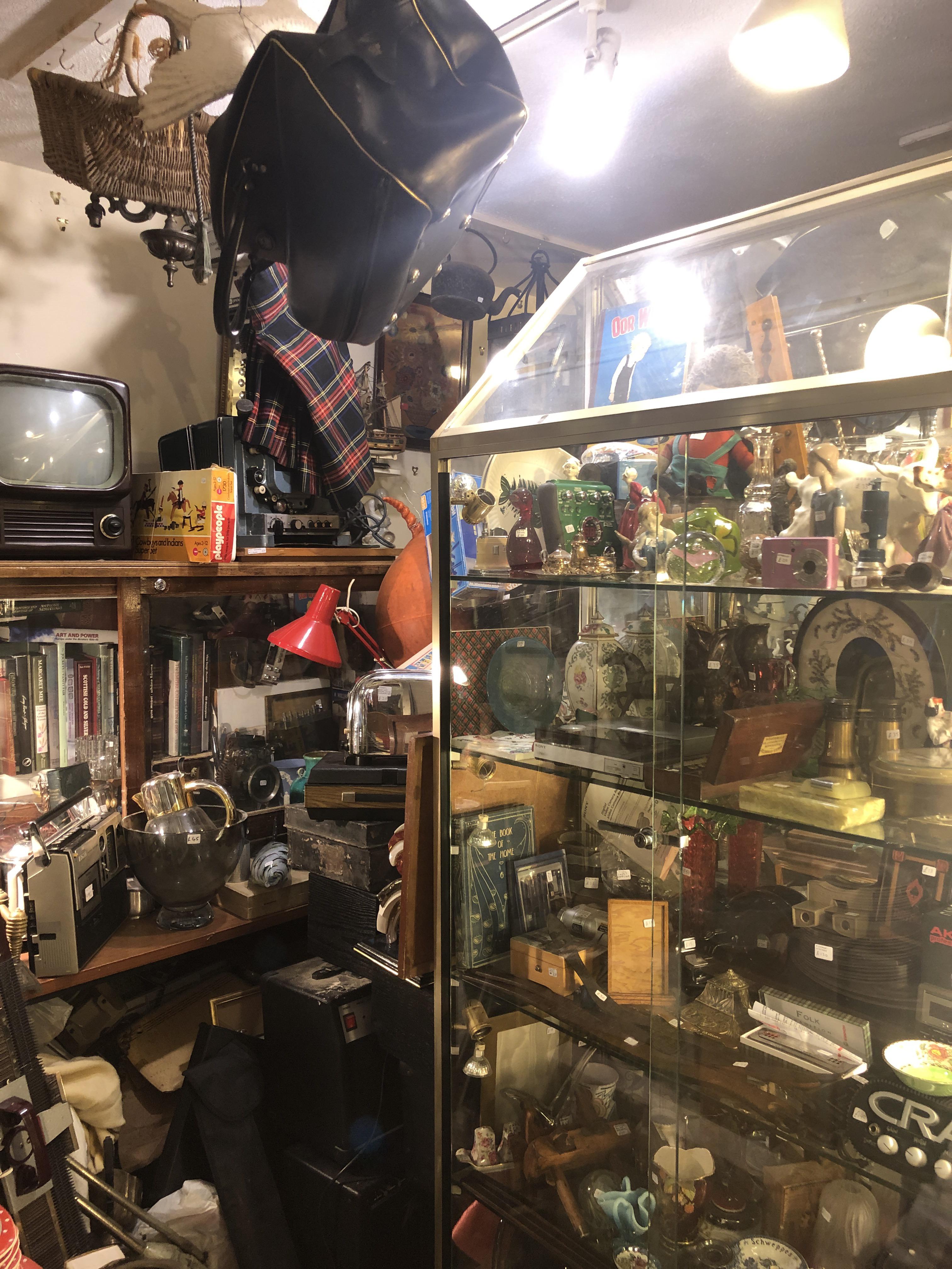 Relic’s antique store near Hillhead Subway r/glasgow