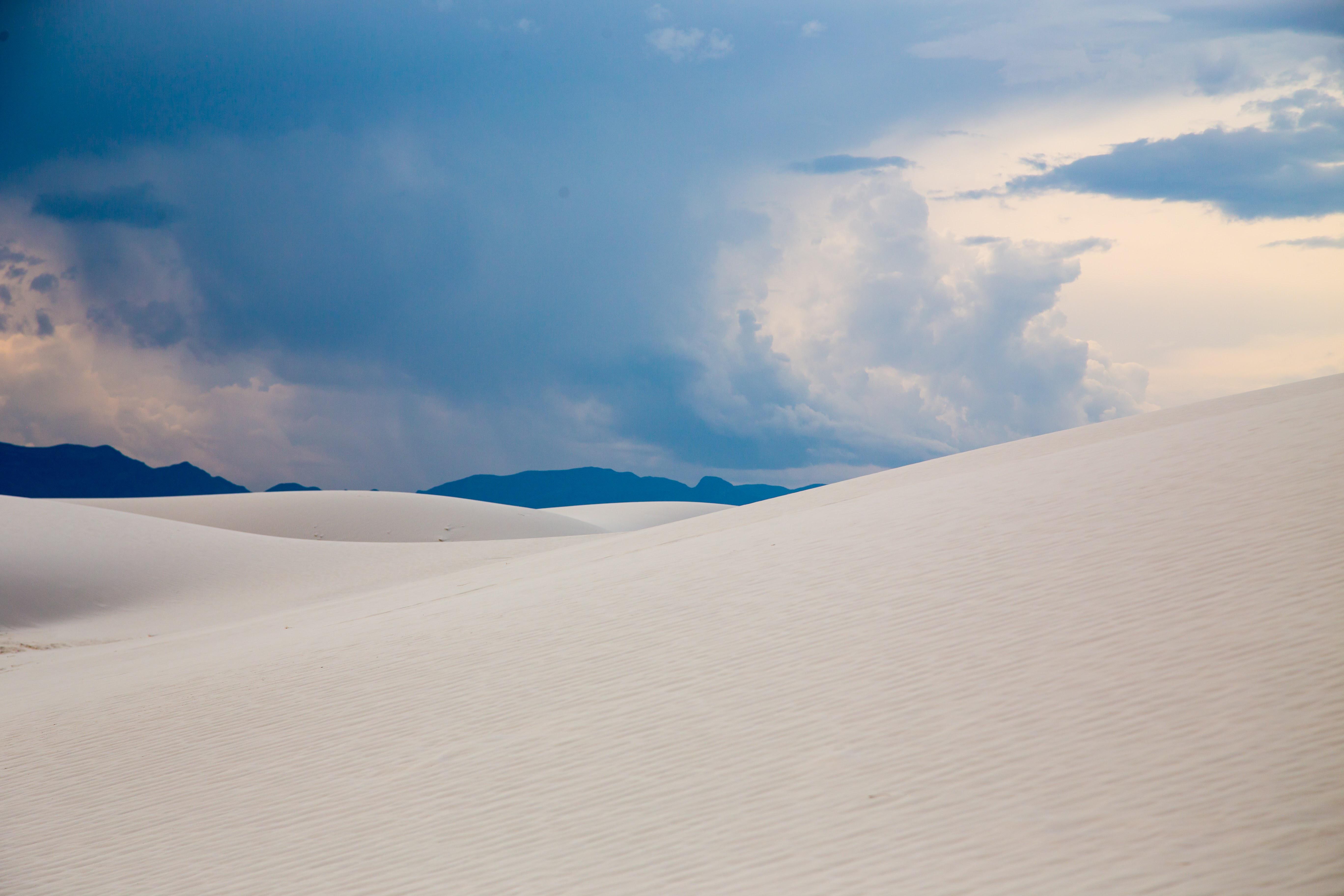 A Storm in the distance at White Sands National Park, NM, USA (5472x3648) [OC] r/EarthPorn