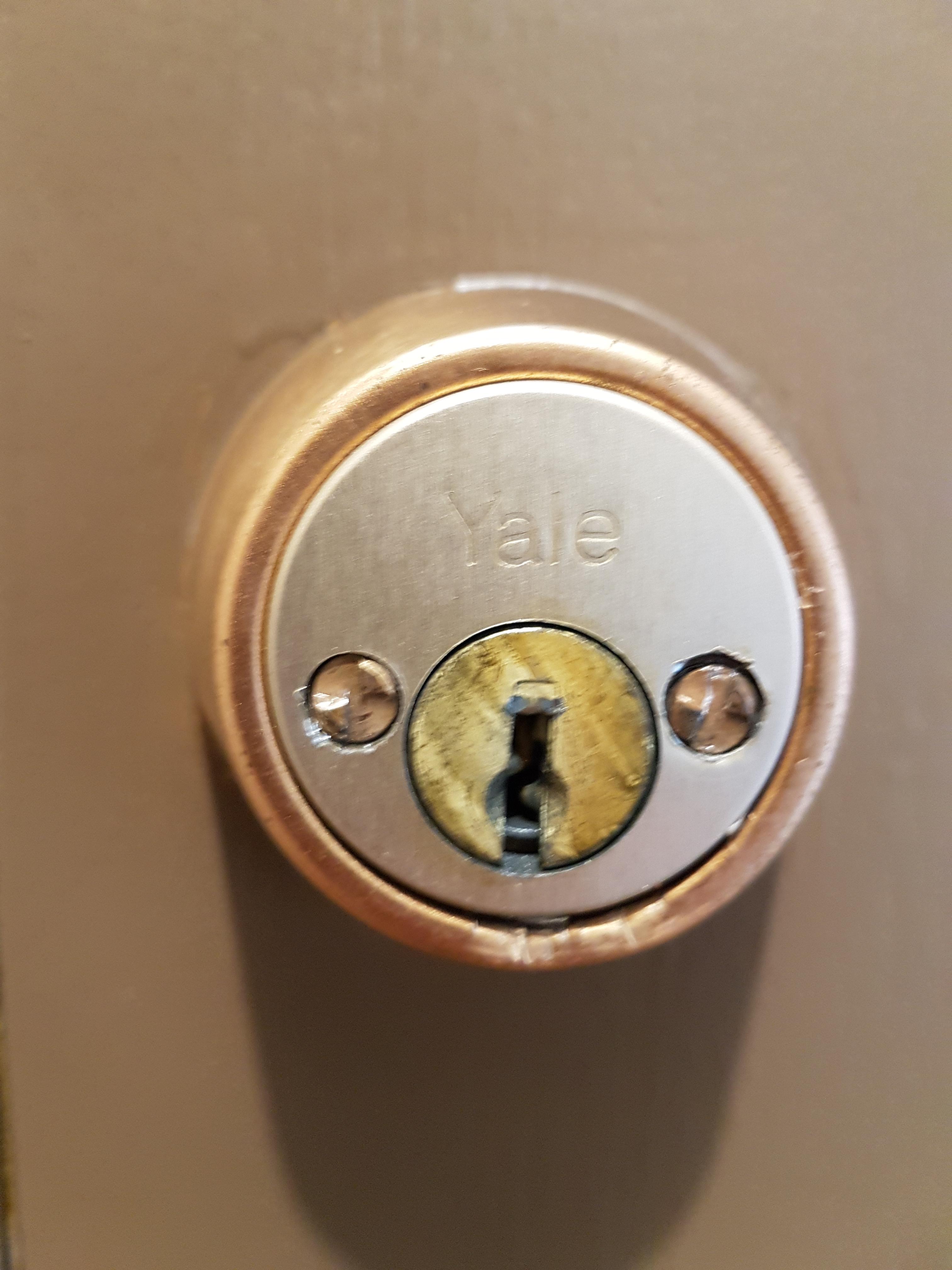 70s deadbolt weird screws? Can't remove r/whatisthisthing