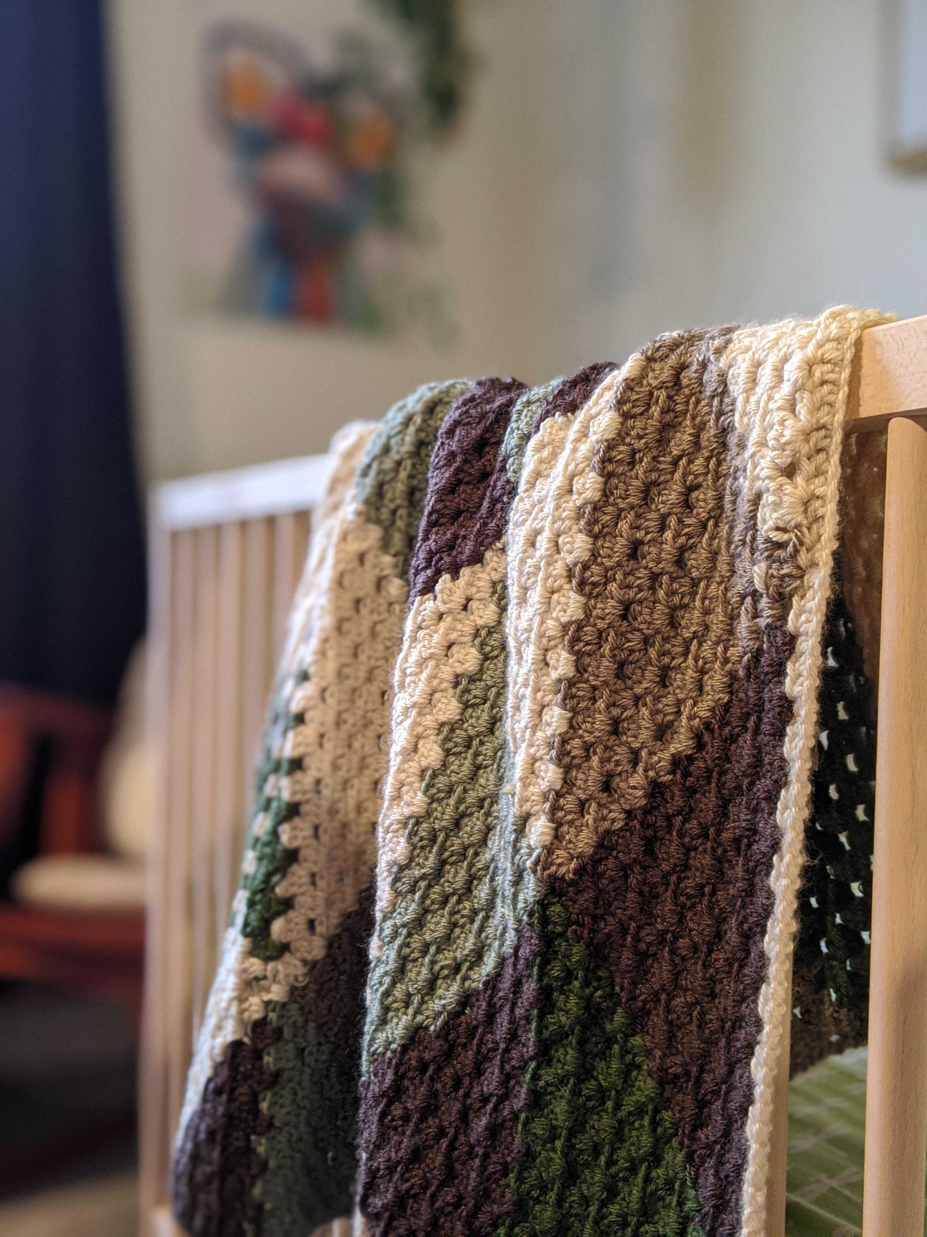 Love Triangle Granny Stripe Baby Blanket r/crochet