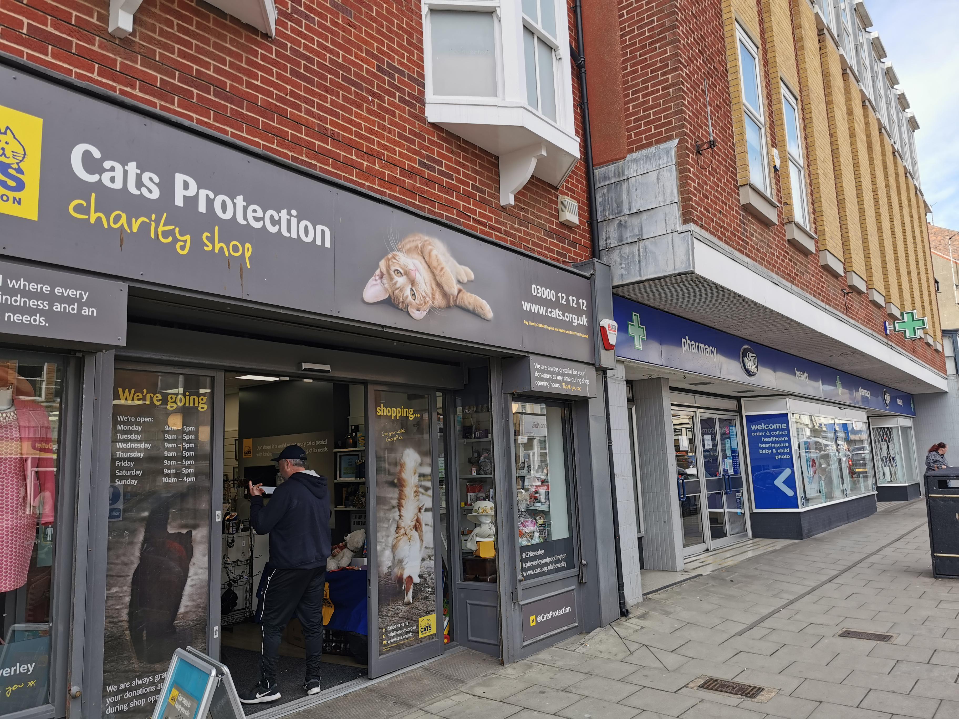 Boots and Cats in Bridlington. r/heyduggee