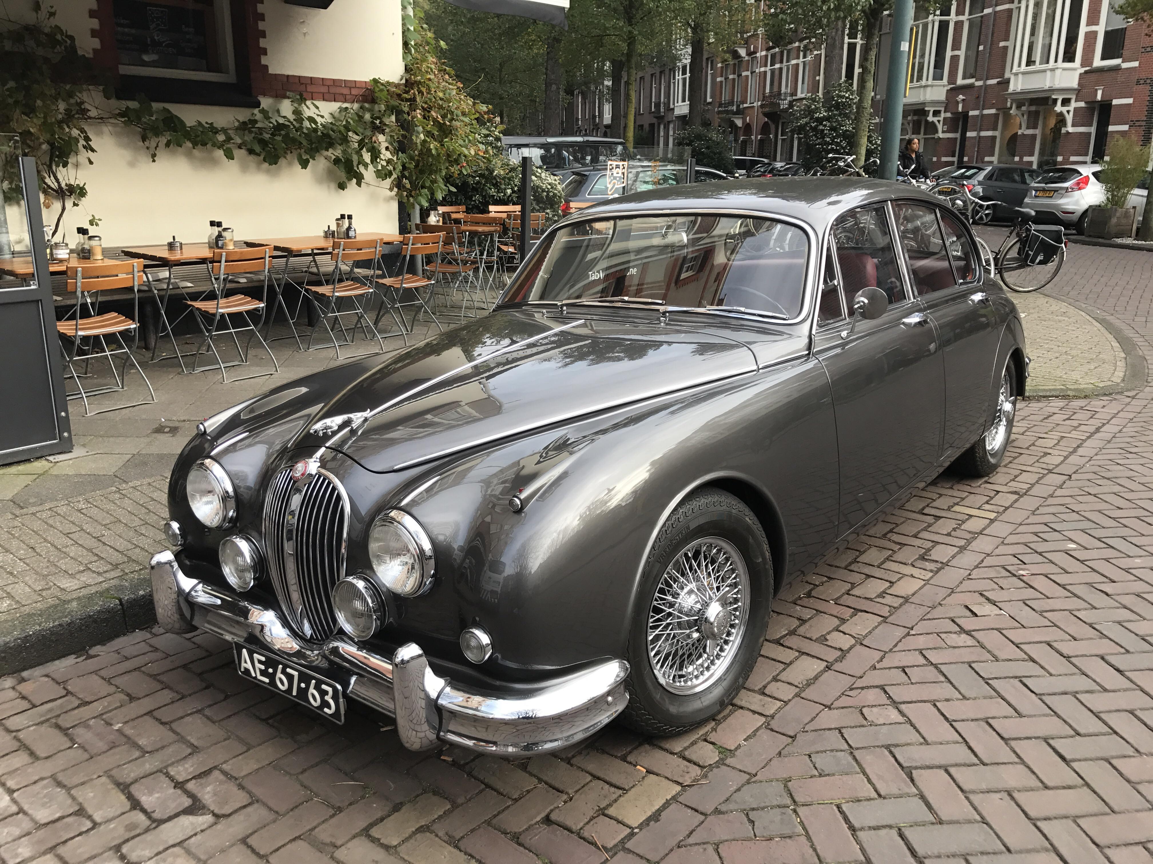 Saw this Jaguar today. Not sure of the model, but it was