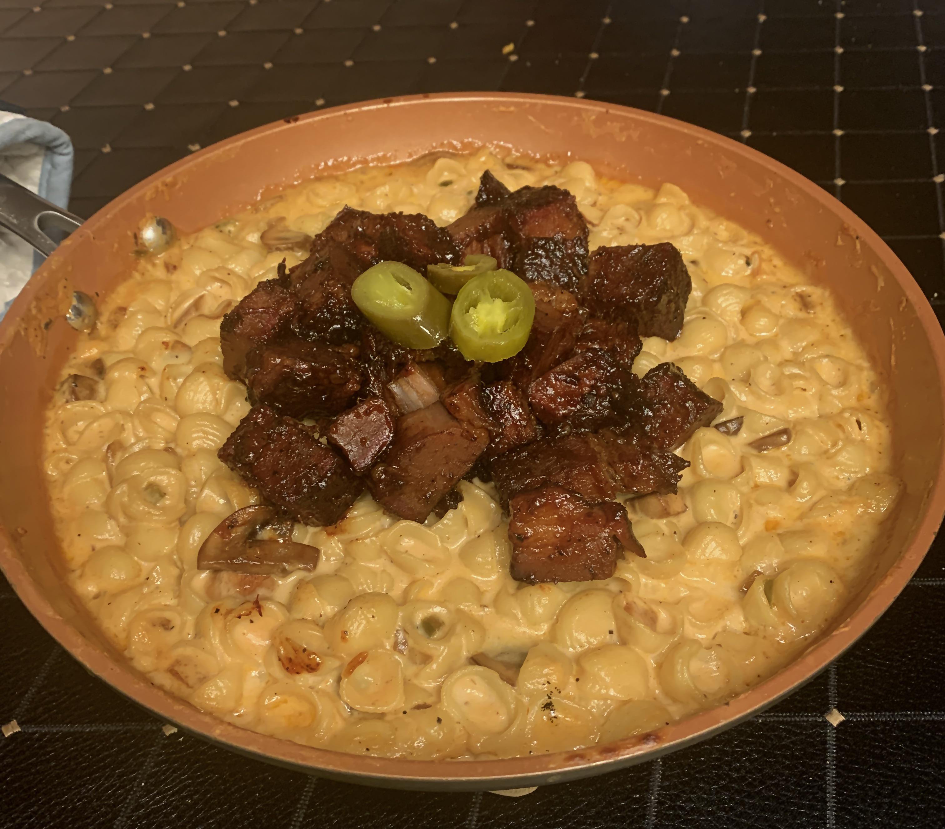 [Homemade] Brisket Burnt Ends Mac and Cheese r/food