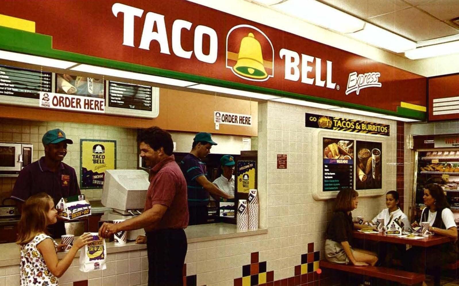 Taco Bell Express inside a SuperAmerica convenience store/gas station