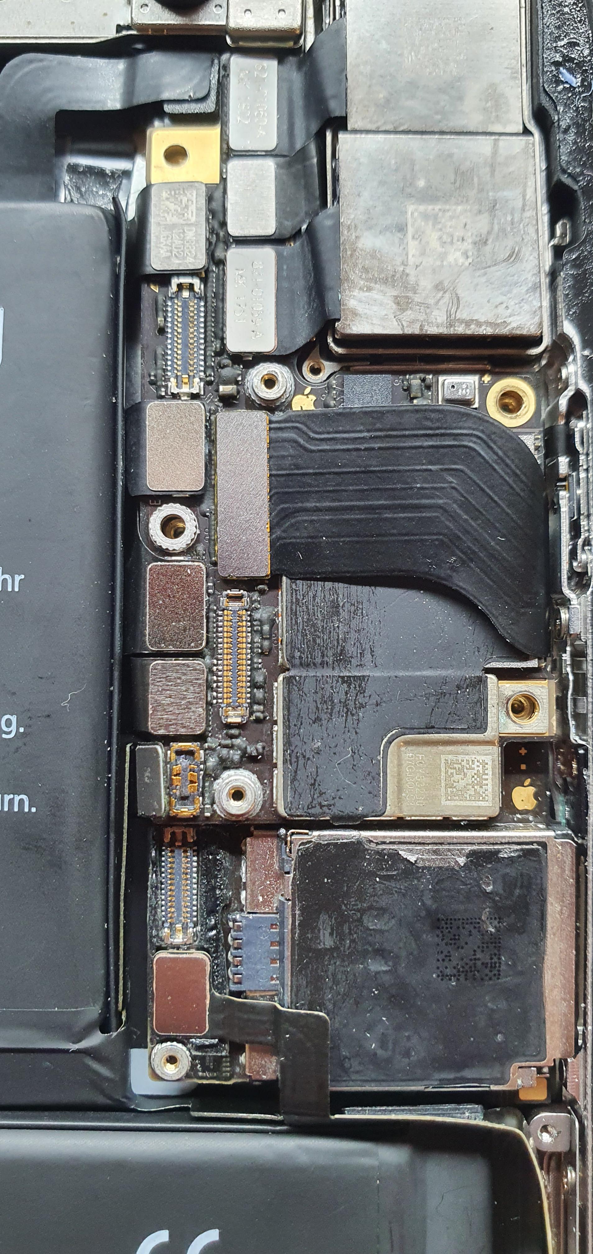 iPhone X, water damaged was bootlooping after screen replacement