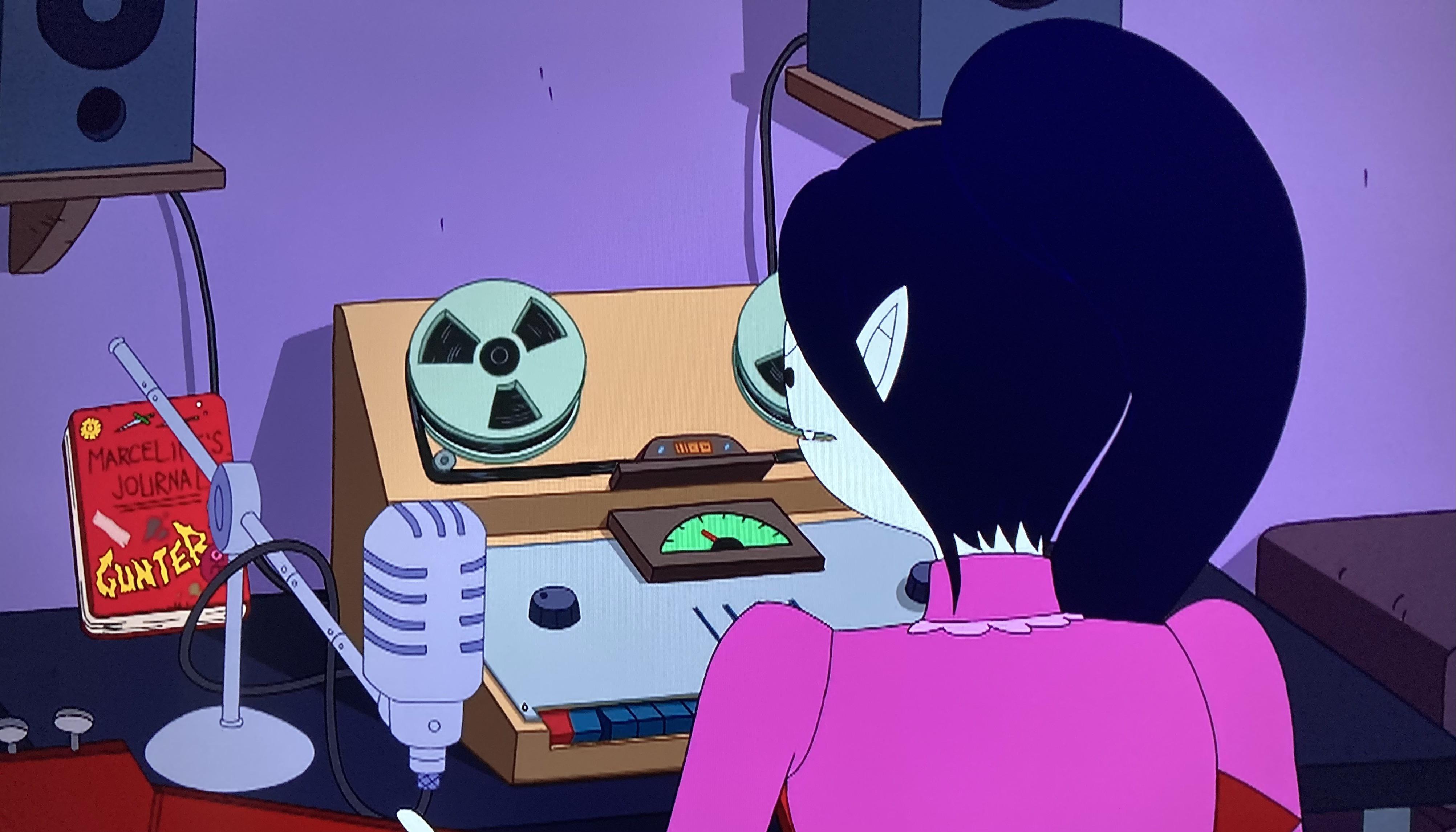 Why does Marceline’s journal say Gunter on it? r/adventuretime