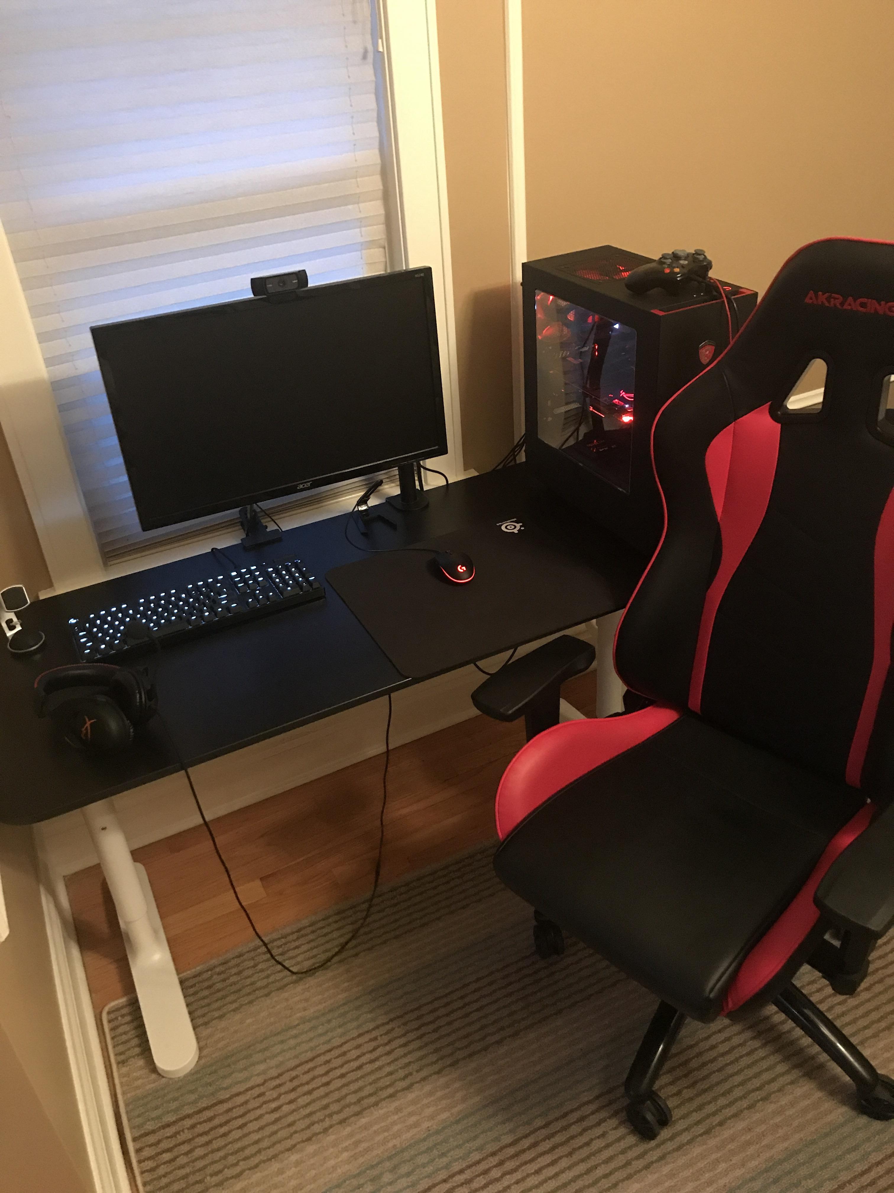 My pretty simple battle station ) r/battlestations