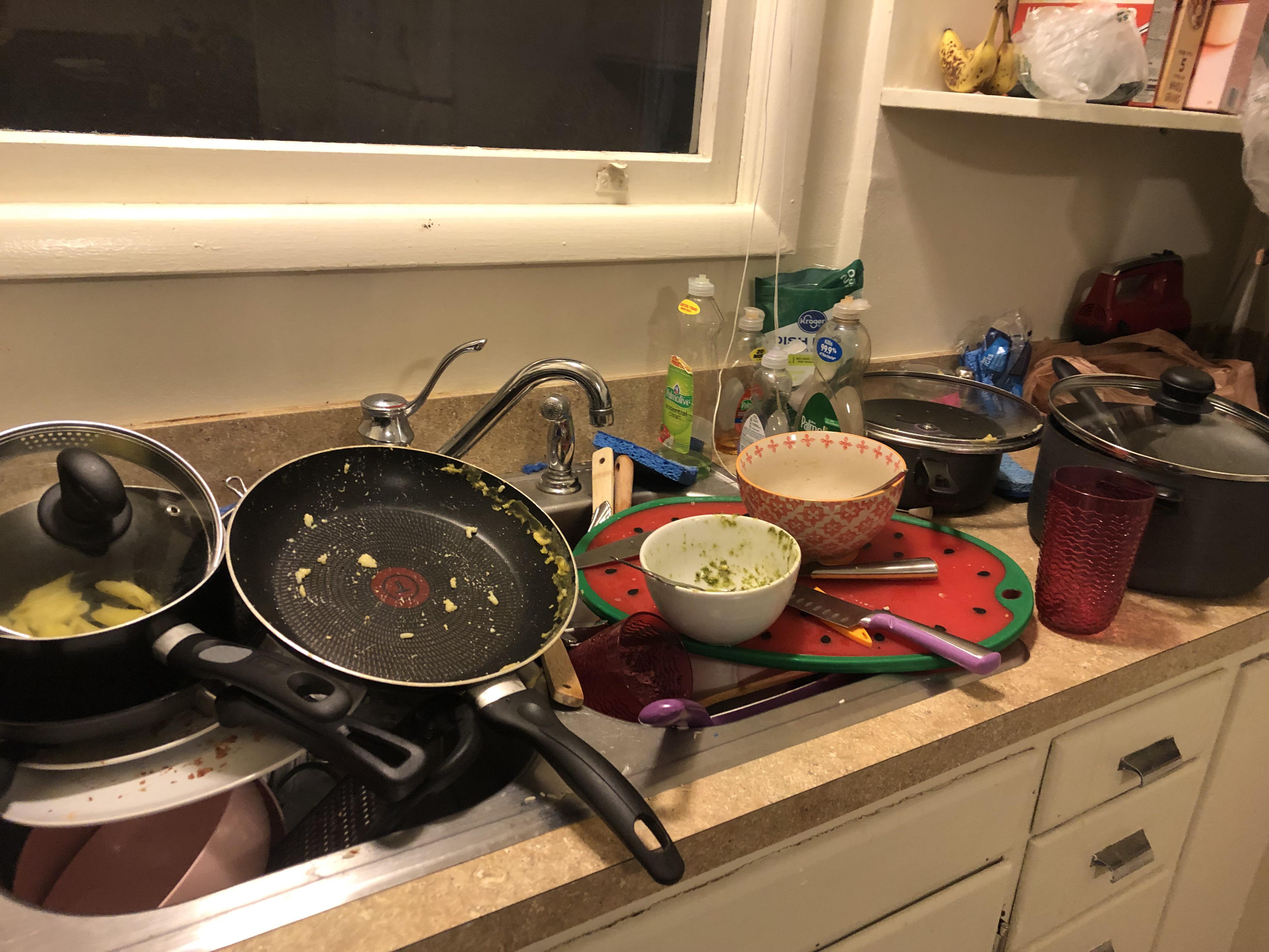 roommates don’t do dishes and i don’t know how to get them to do them