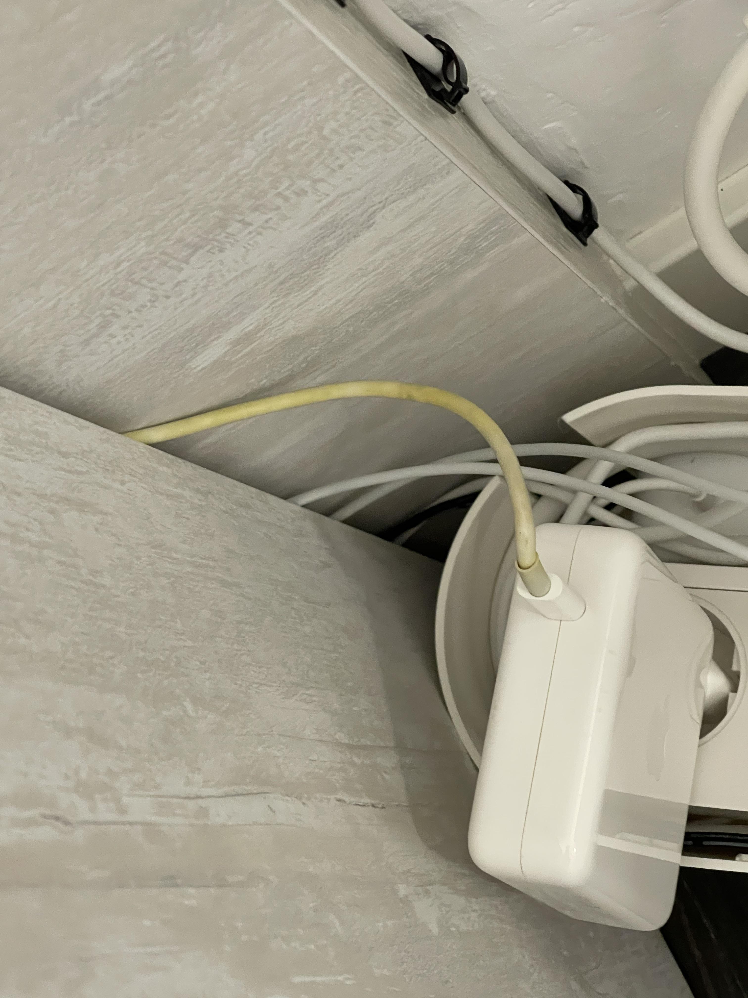 Is this yellow normal on my 6 year old usbc to usbc macbook pro