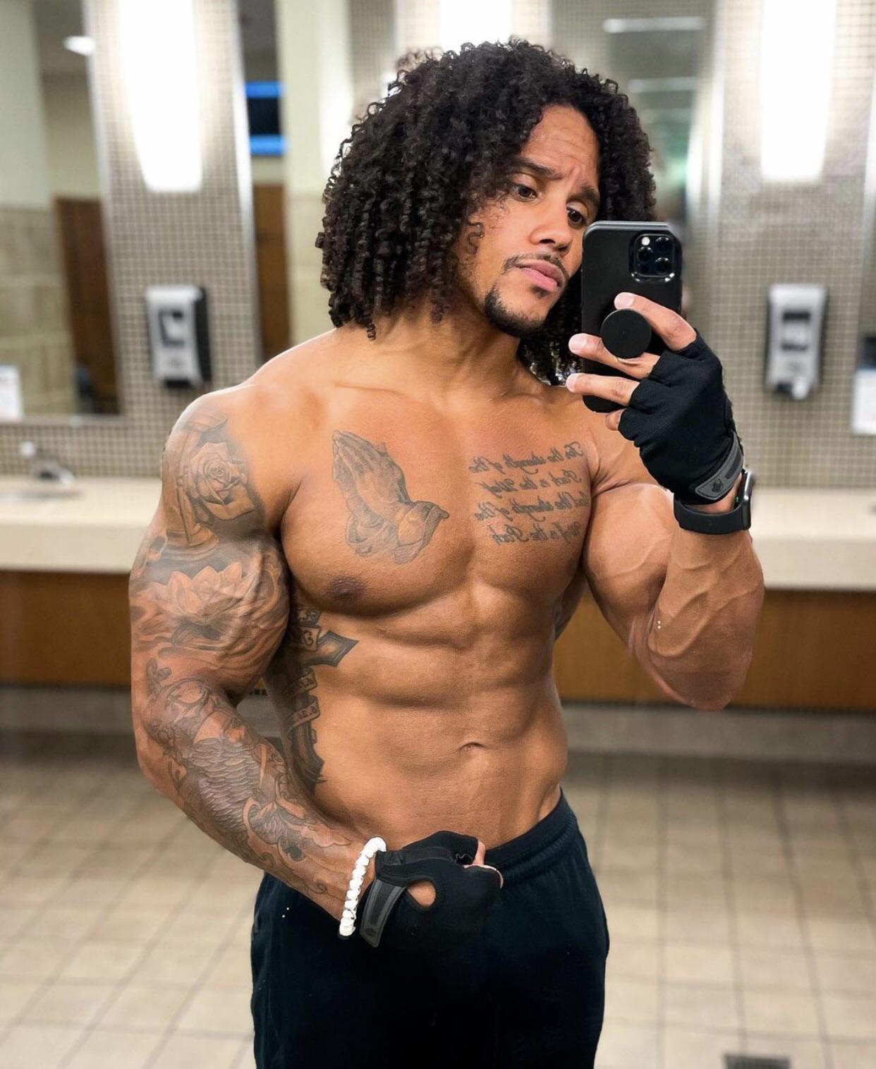 Stacey Ervin Jr. : WrestleWithThePackage