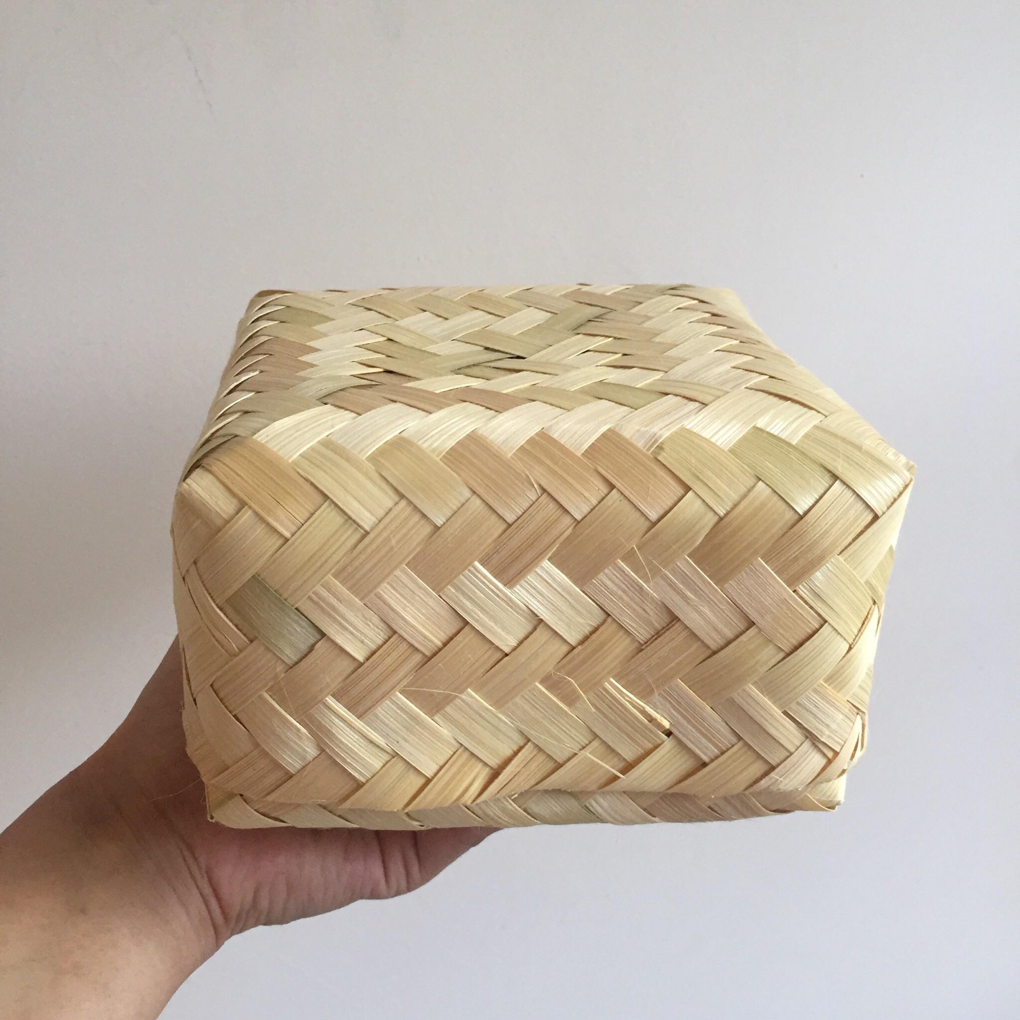 My local restaurant uses this reusable takeout container. It’s made